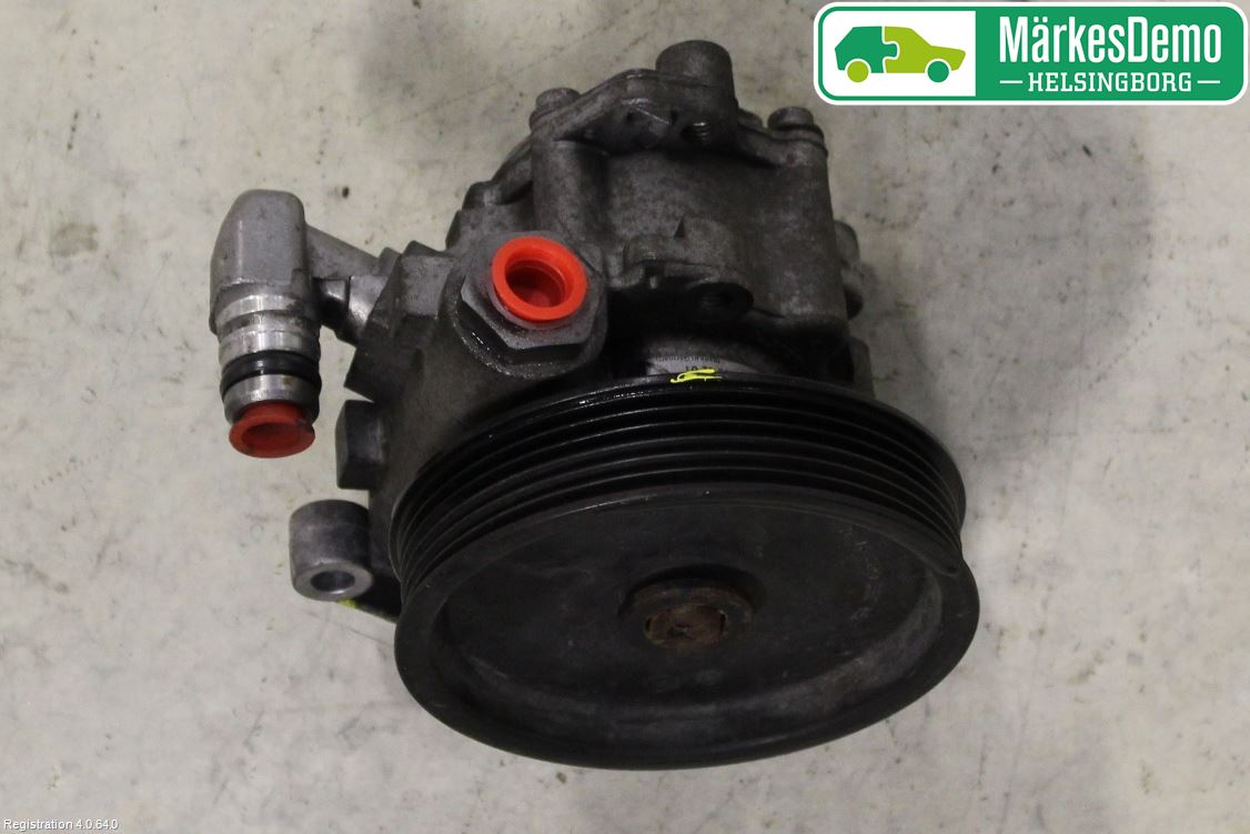 Mercedes-Benz MB C-KLASS (W204) 07-15 Servo Pumpe