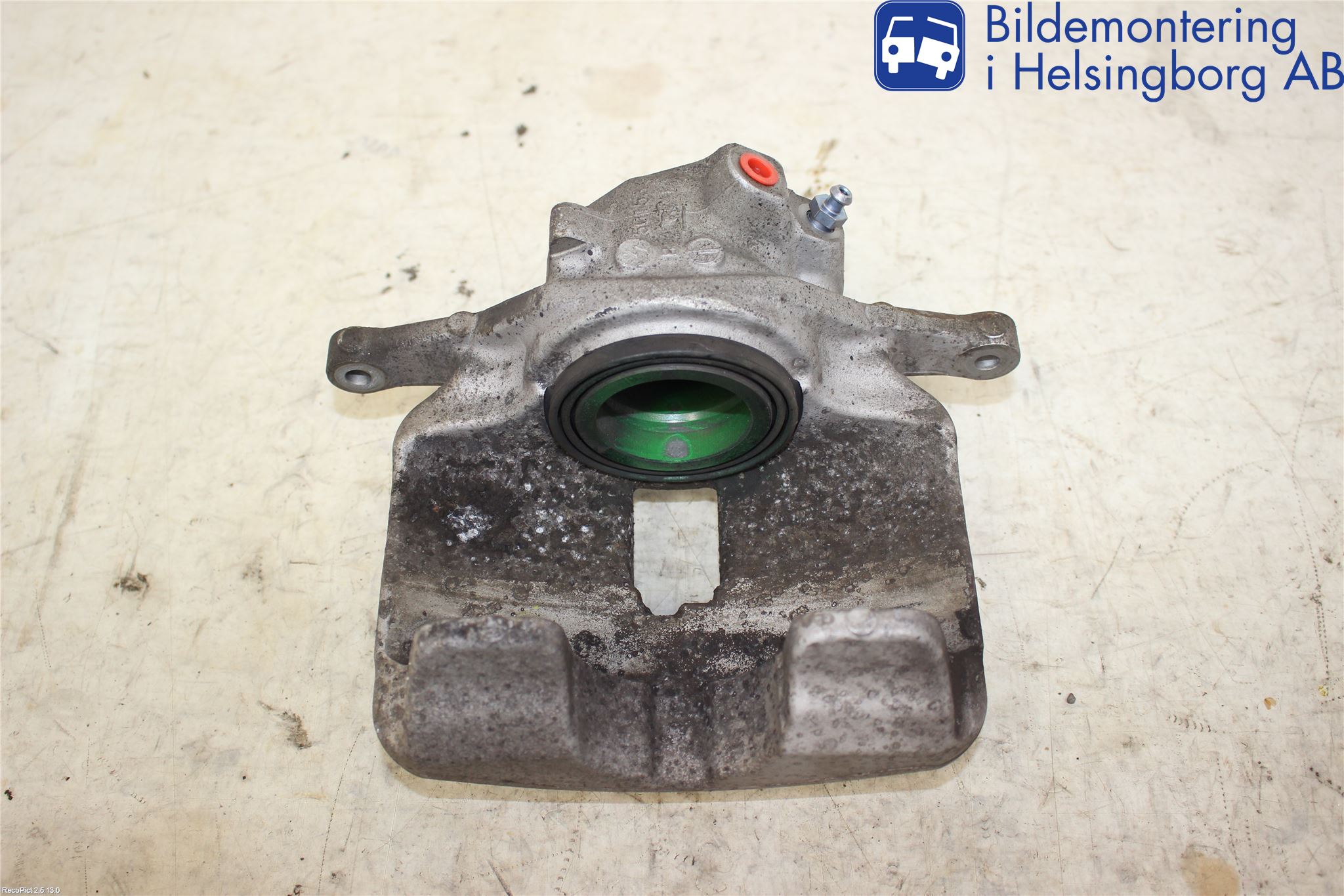 Mercedes-Benz MB C-KLASS (W205) 14-21 Bremsecaliper Foran Høyre