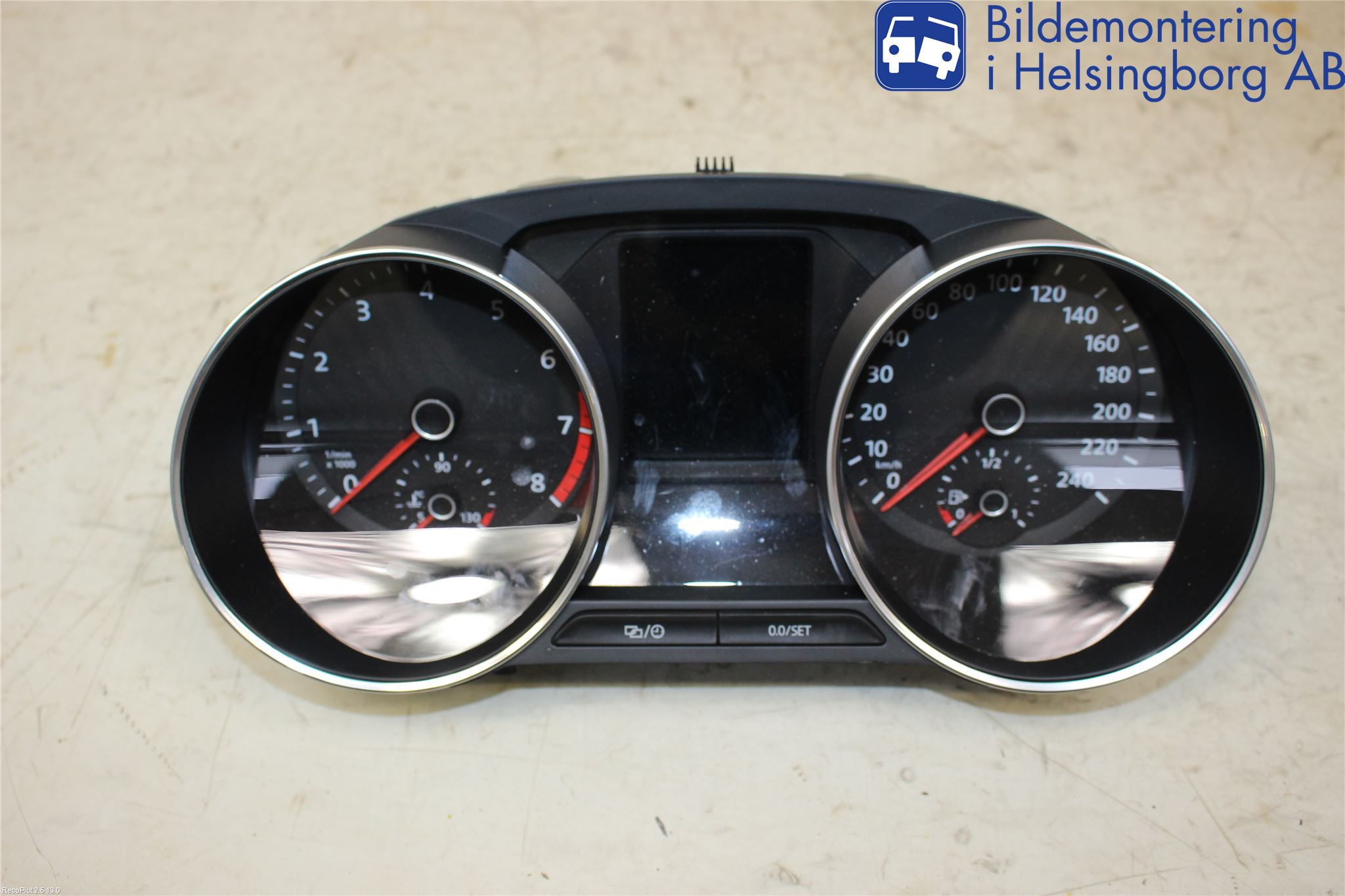 Volkswagen VW POLO 10-17 Instr Kombinert