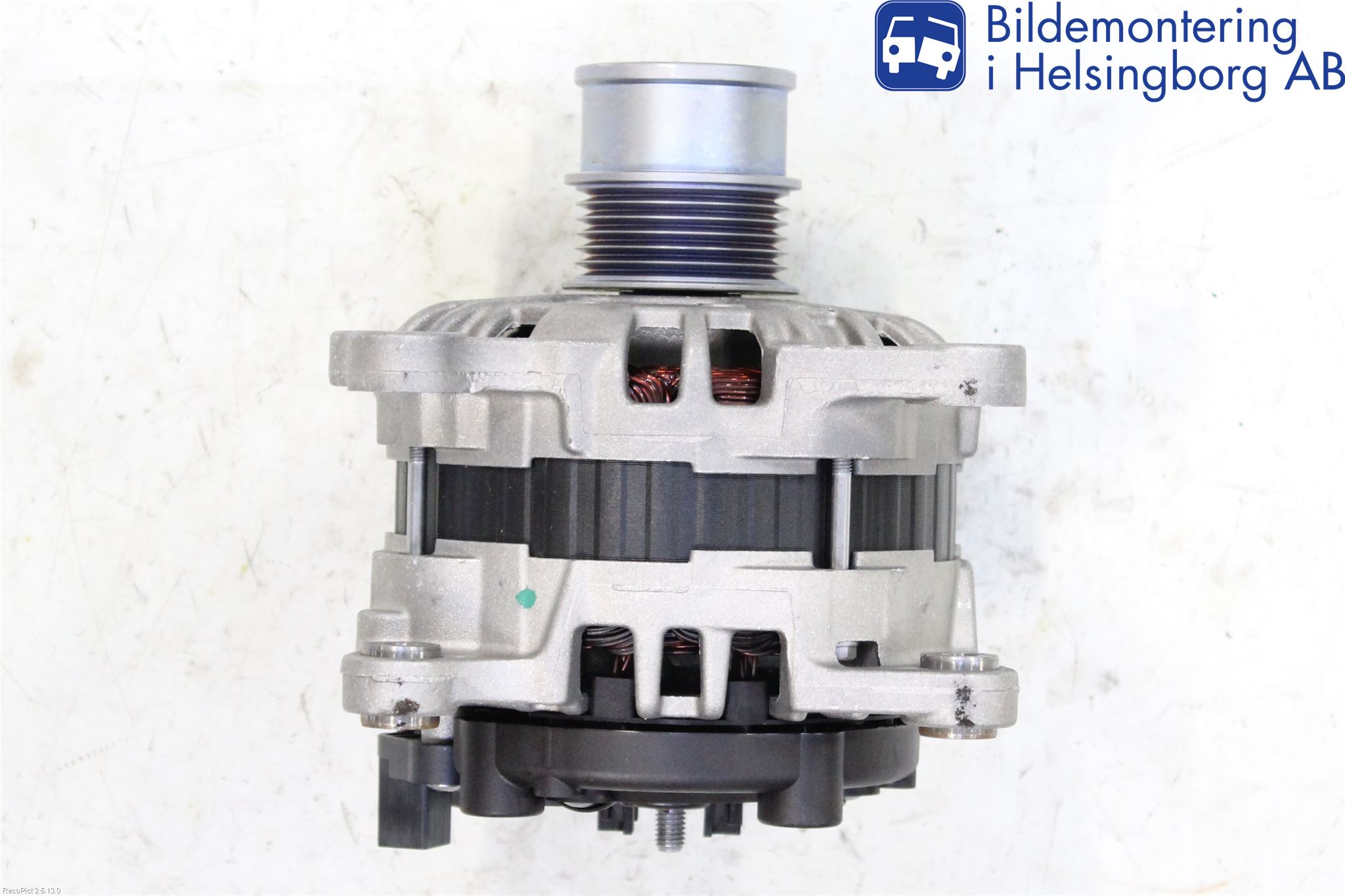 Volkswagen VW POLO 10-17 Dynamo