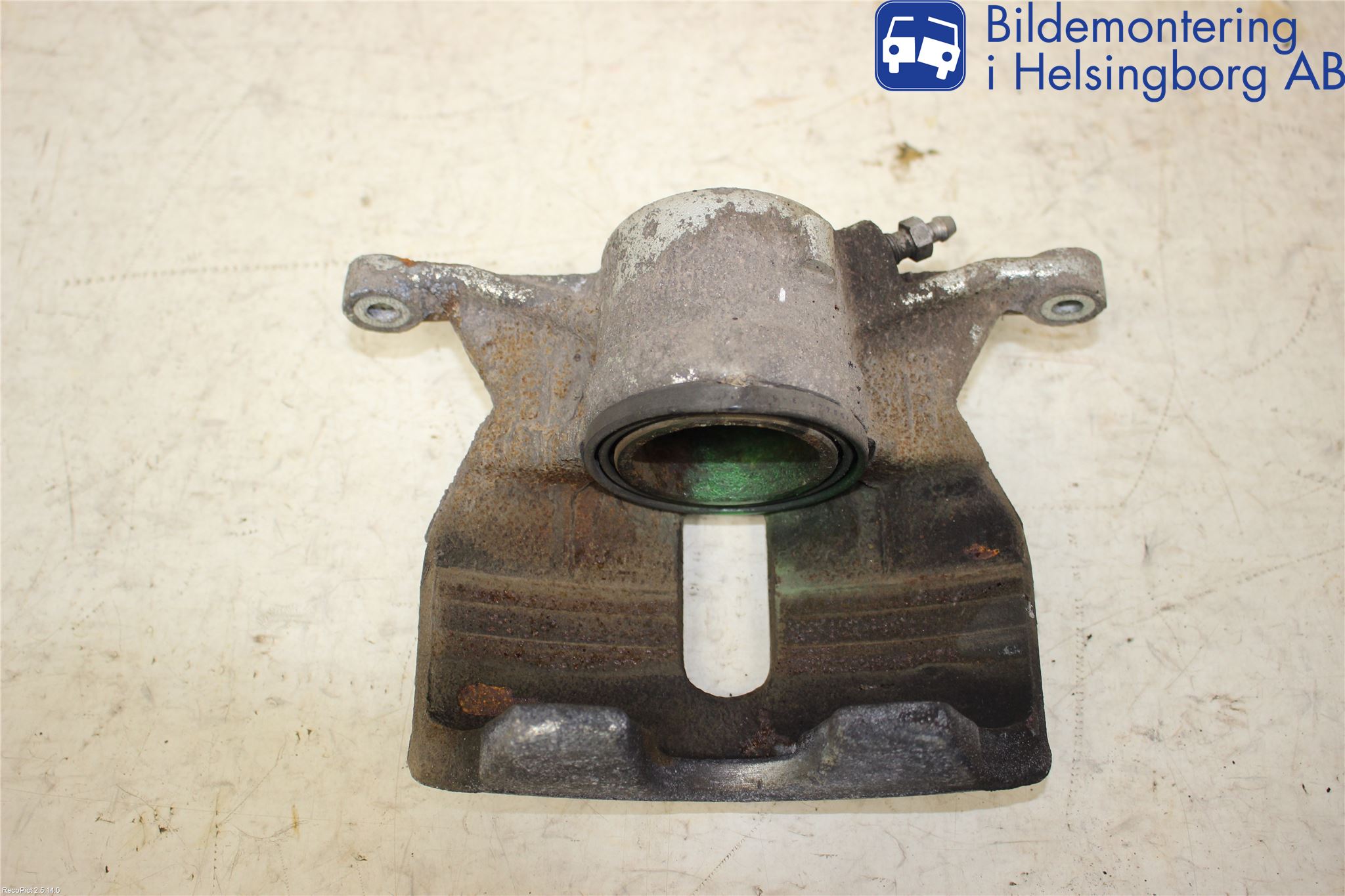 Volkswagen VW PASSAT 15-19 Bremsecaliper Foran Høyre