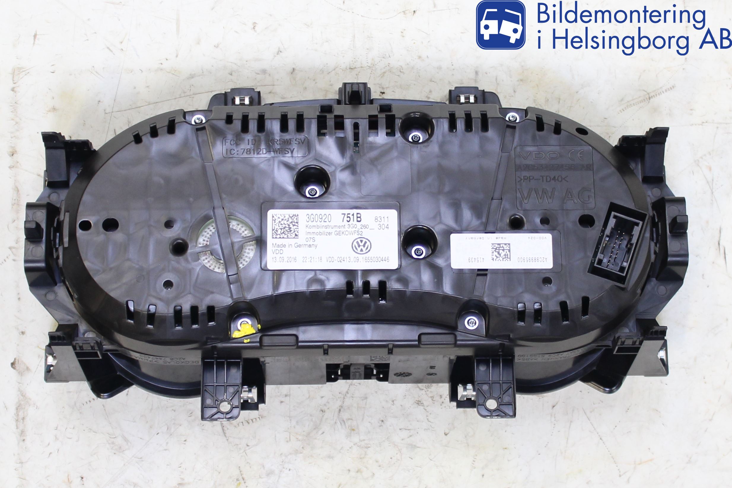 Volkswagen VW PASSAT 15-19 Instr Kombinert