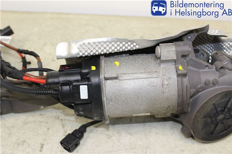 Volkswagen VW GOLF / E-GOLF VII 13-20 Servo Snekke - Tannstang