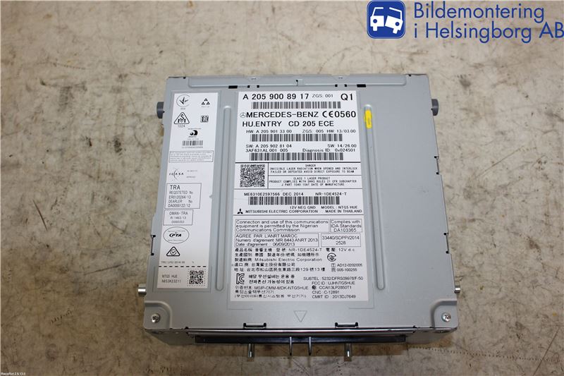 Mercedes-Benz MB C-KLASS (W205) 14-21 Stereo Radio Med Cd