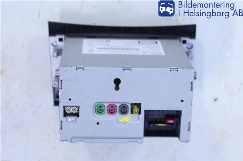 Mercedes-Benz MB E-KLASS (W212) 09-16 Stereo Radio Med Cd