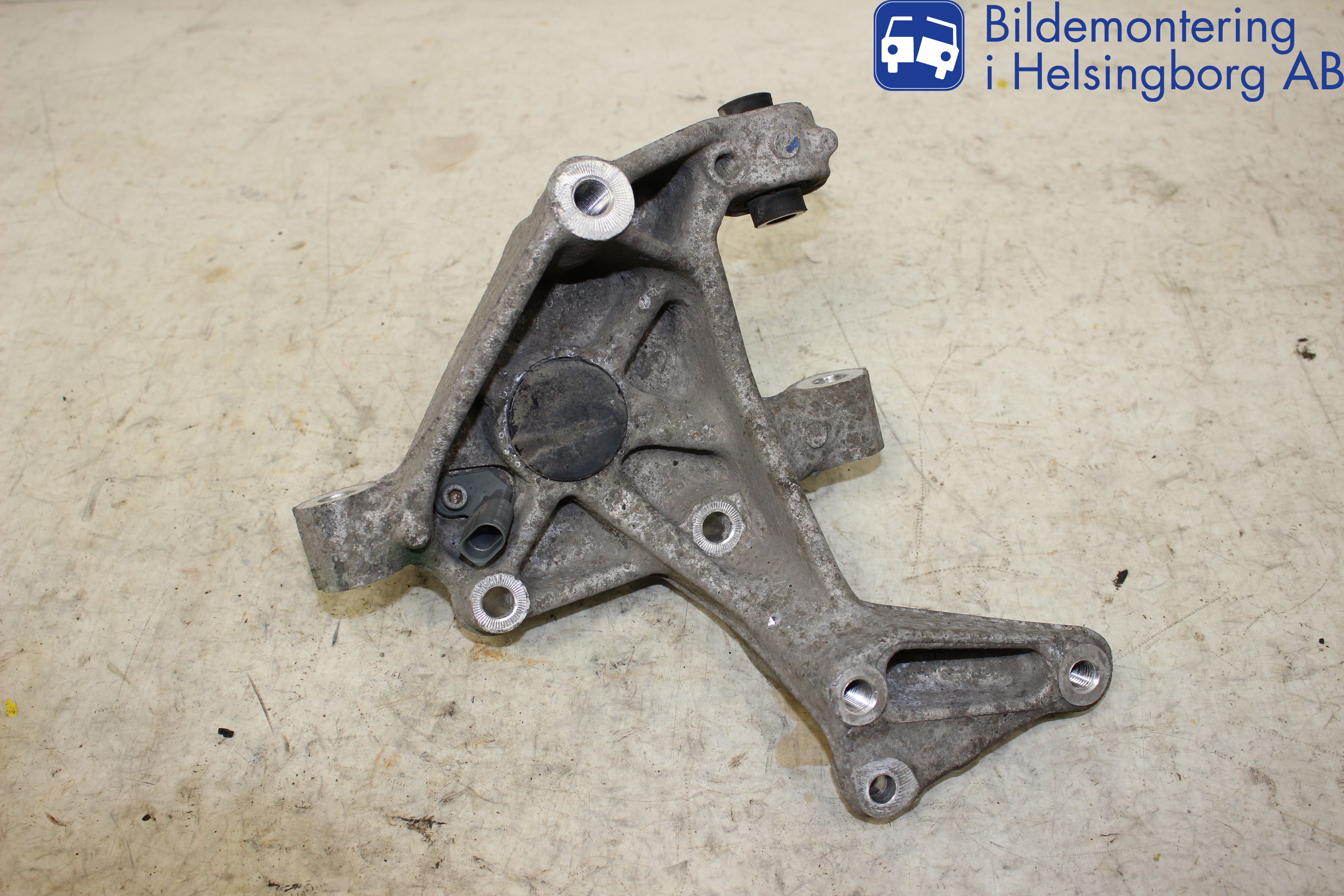 Volkswagen VW PASSAT 11-14 Spindel Hb