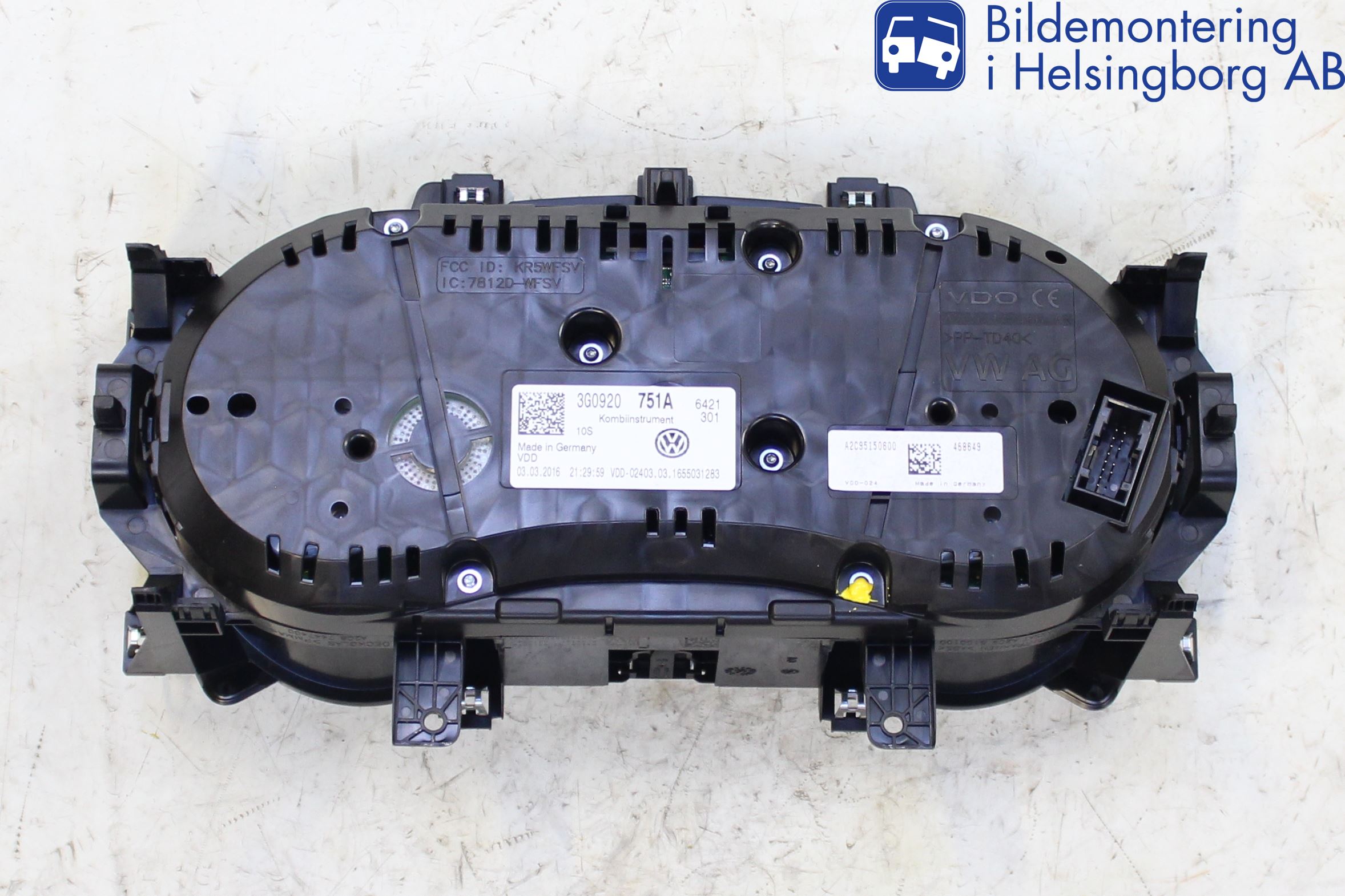 Volkswagen VW PASSAT 15-19 Instr Kombinert