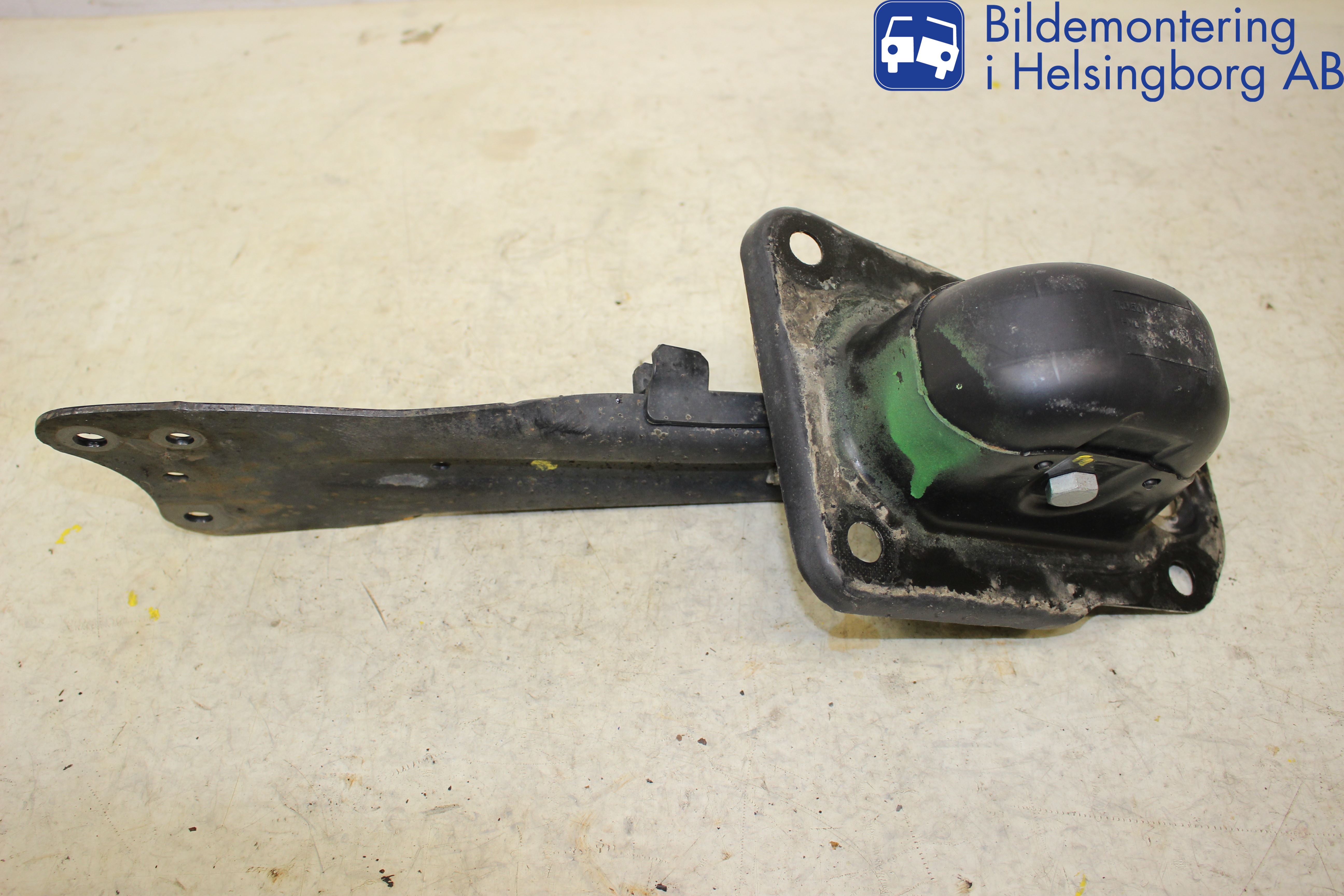 Volkswagen VW TOURAN 10-15 Bærearm Bak Høyre