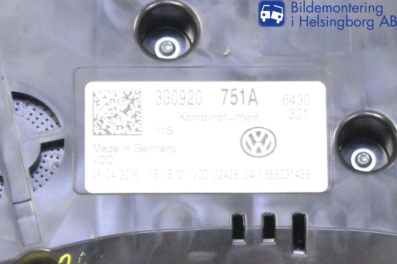 Volkswagen VW PASSAT 15-19 Instr Kombinert