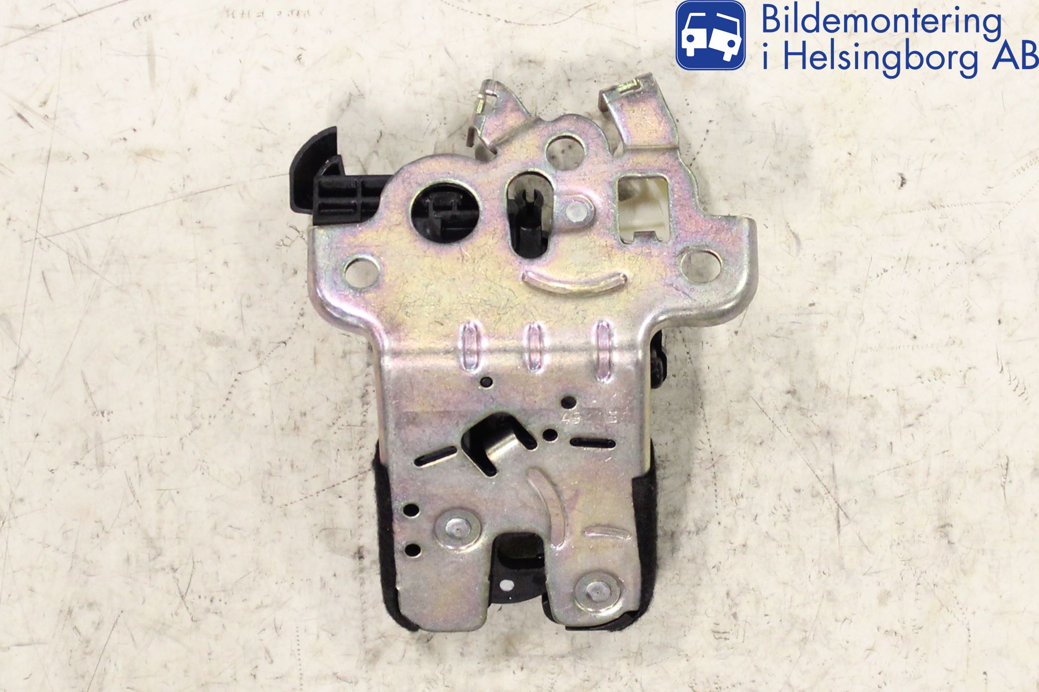 Audi A3/S3 8V 13-20 Bakluke-Lokk Låsekasse