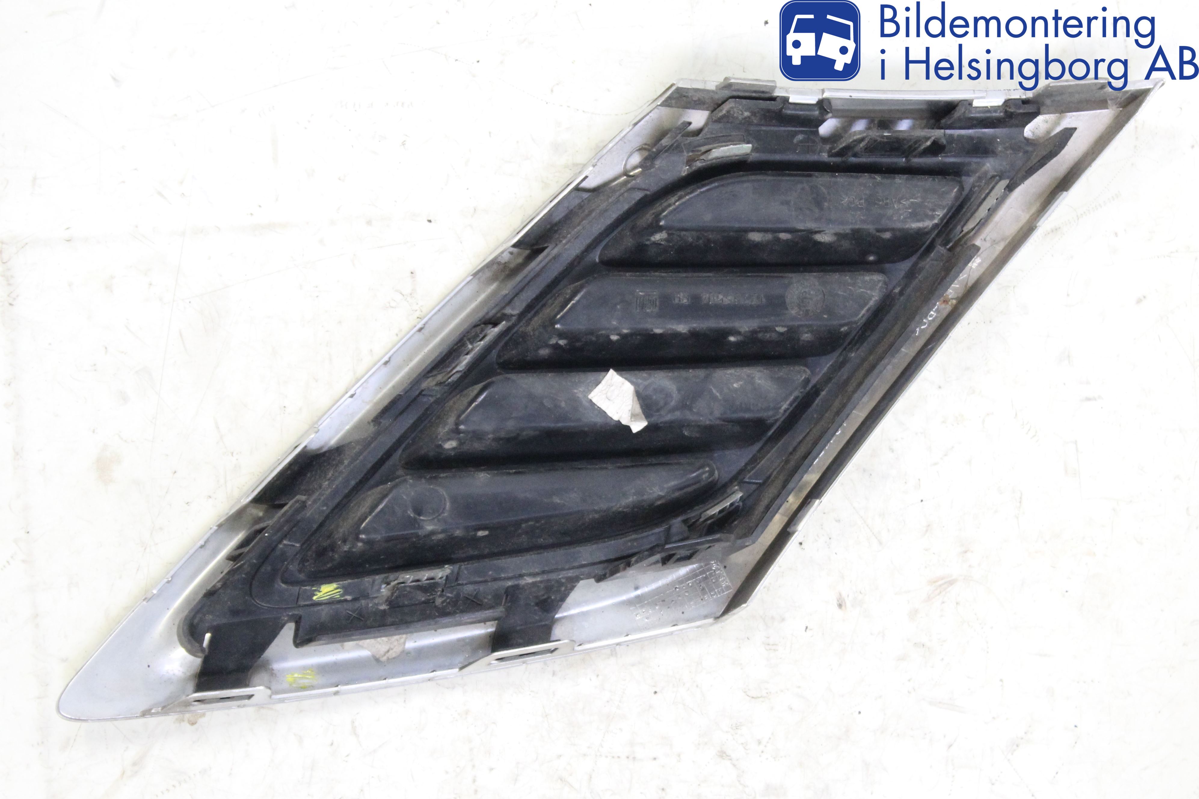 Saab 9-3 VER2/VER3 08-15 Grilldel Høyre