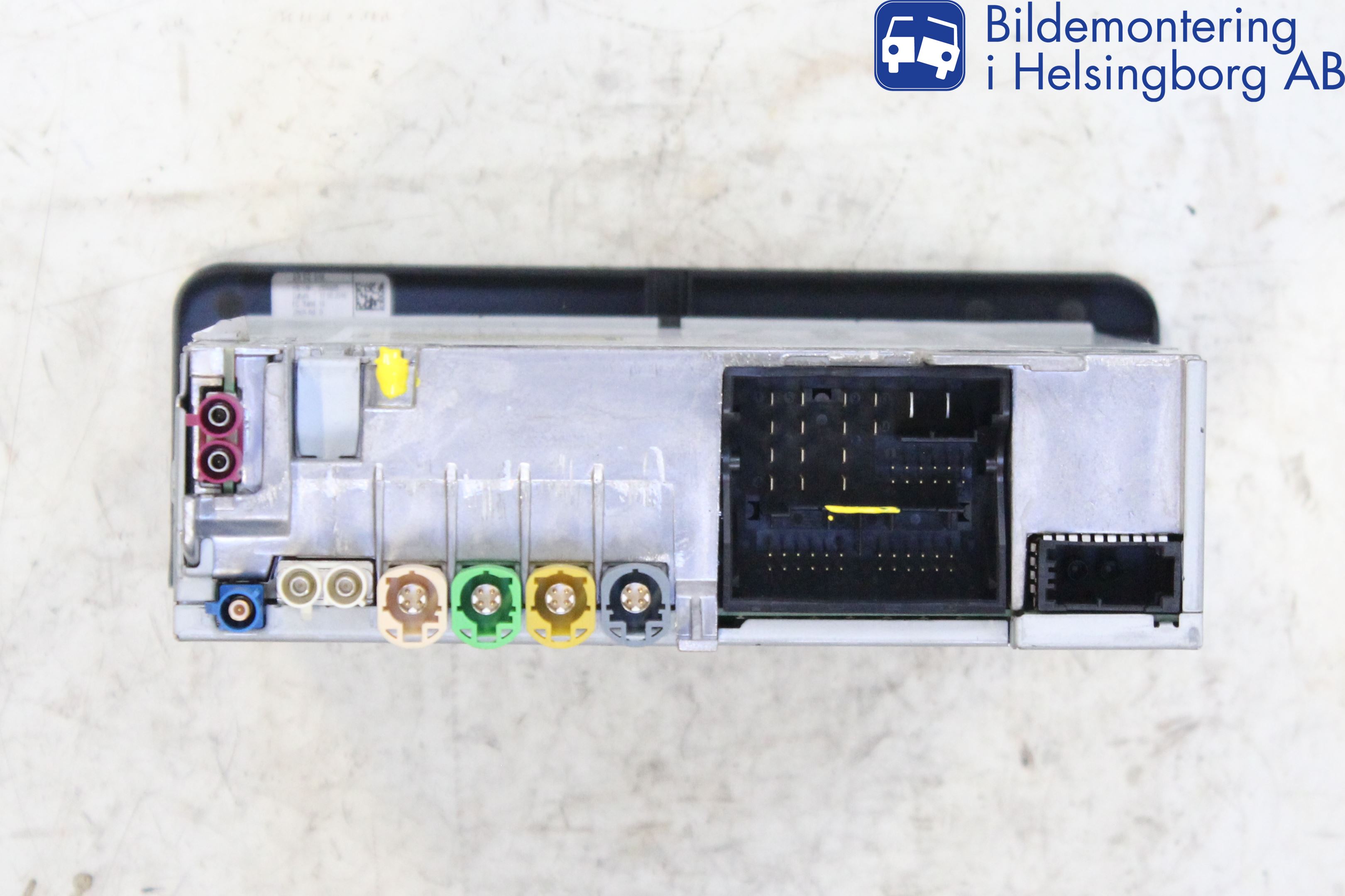 Audi A4/S4 B9 16-19 Stereo Radio Med Cd