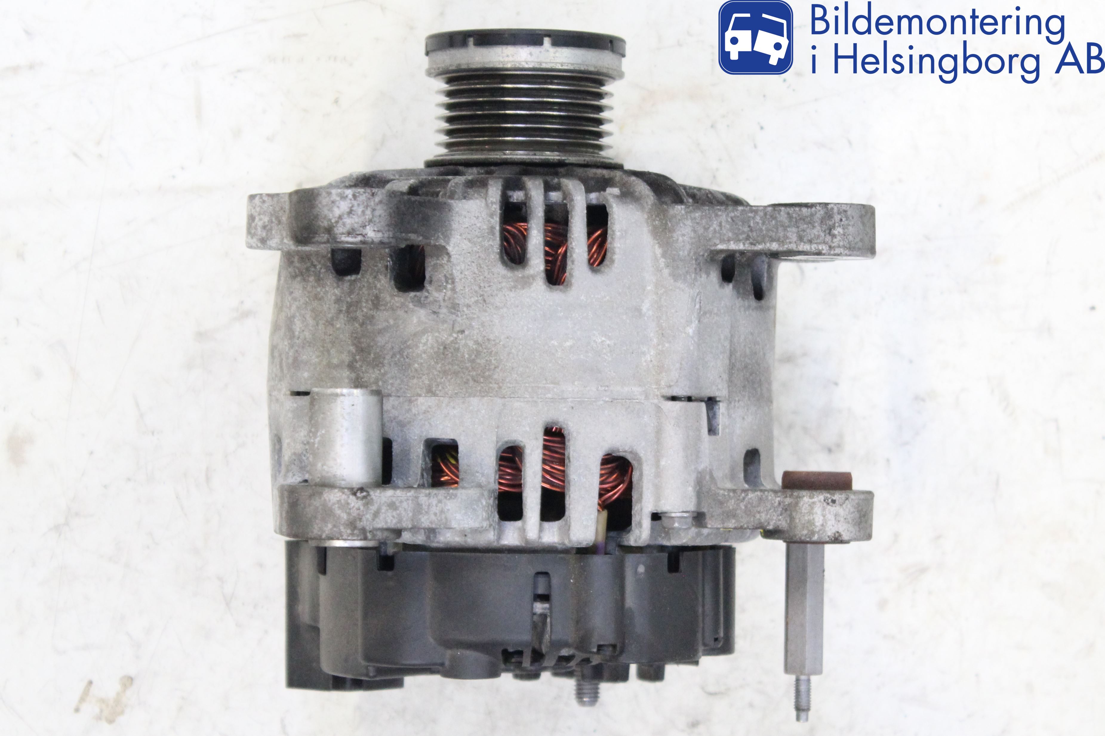 Volkswagen VW GOLF V 04-09 Dynamo