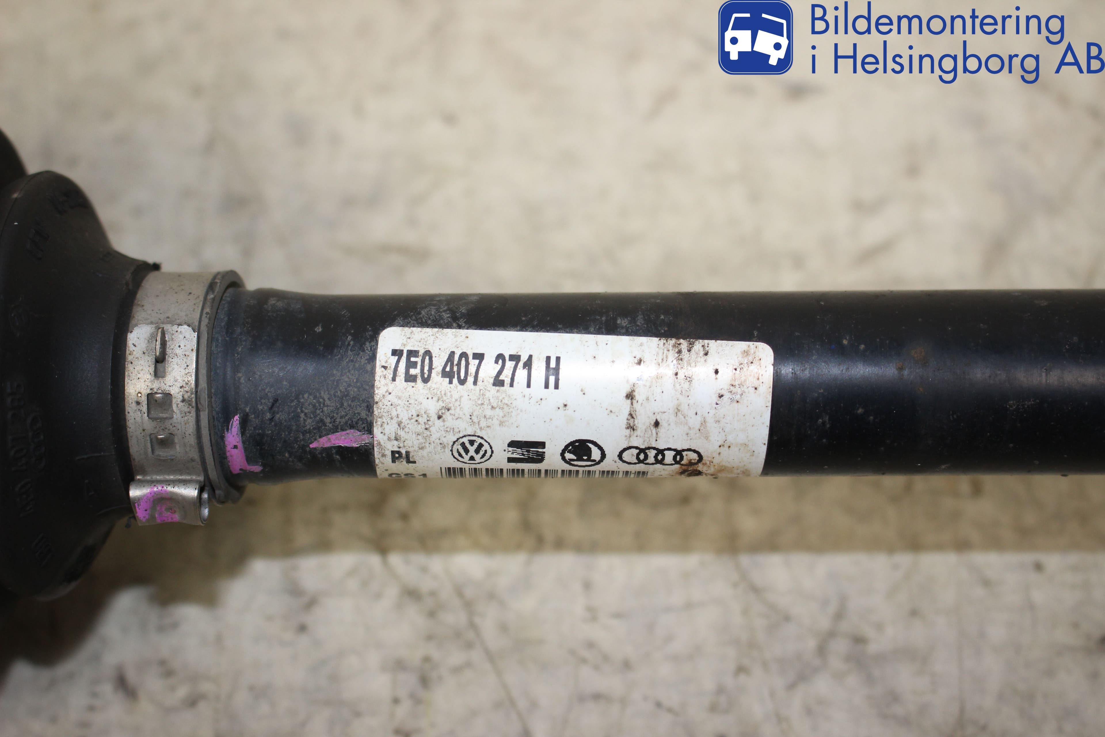 Volkswagen VW TRANSP/CARAVELLE (T5) 04-15 Drivaksel Foran Kompl Venstre