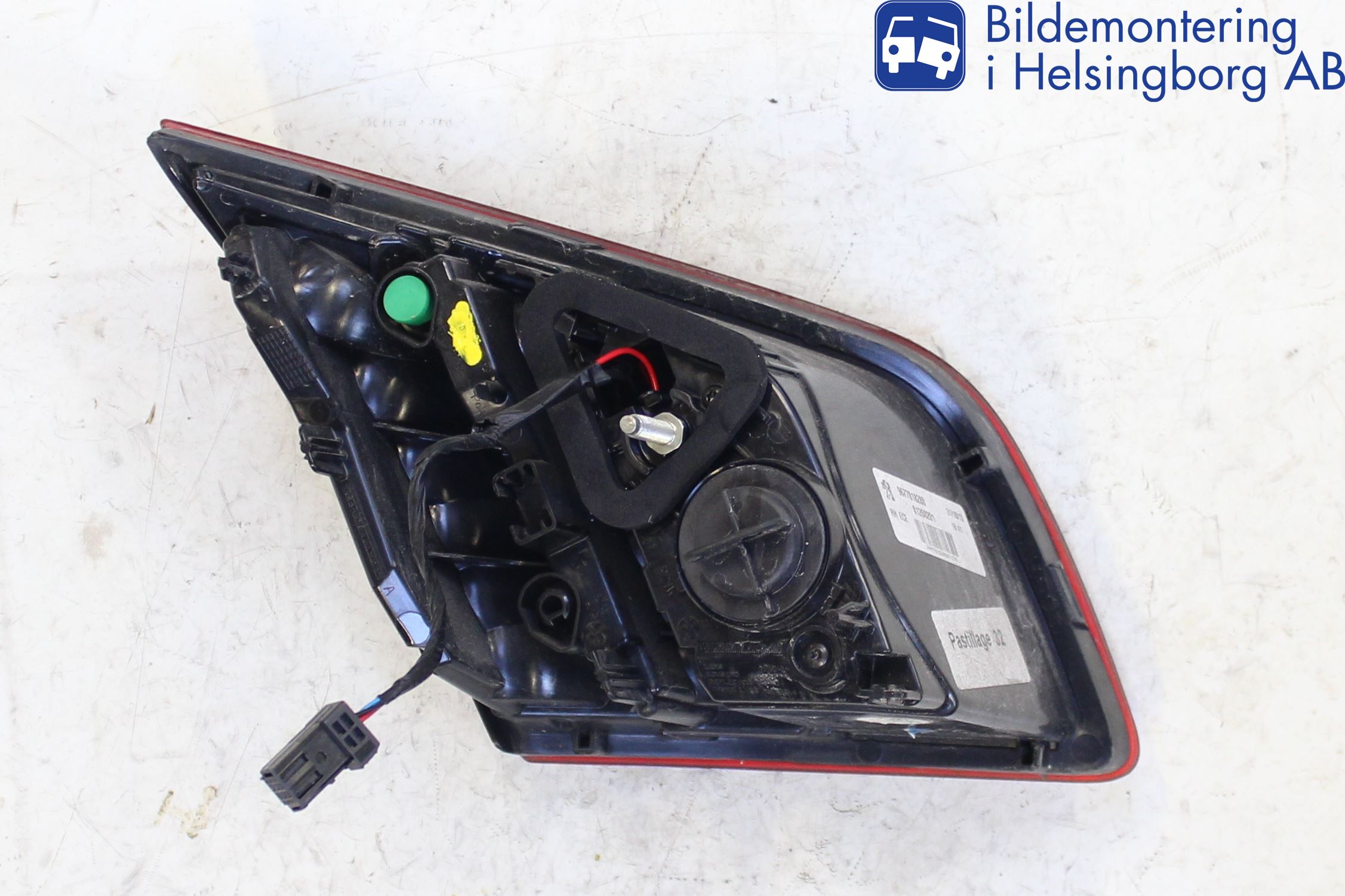 Peugeot 308 14-21 Baklykt Høyre  På Luke(Indre)