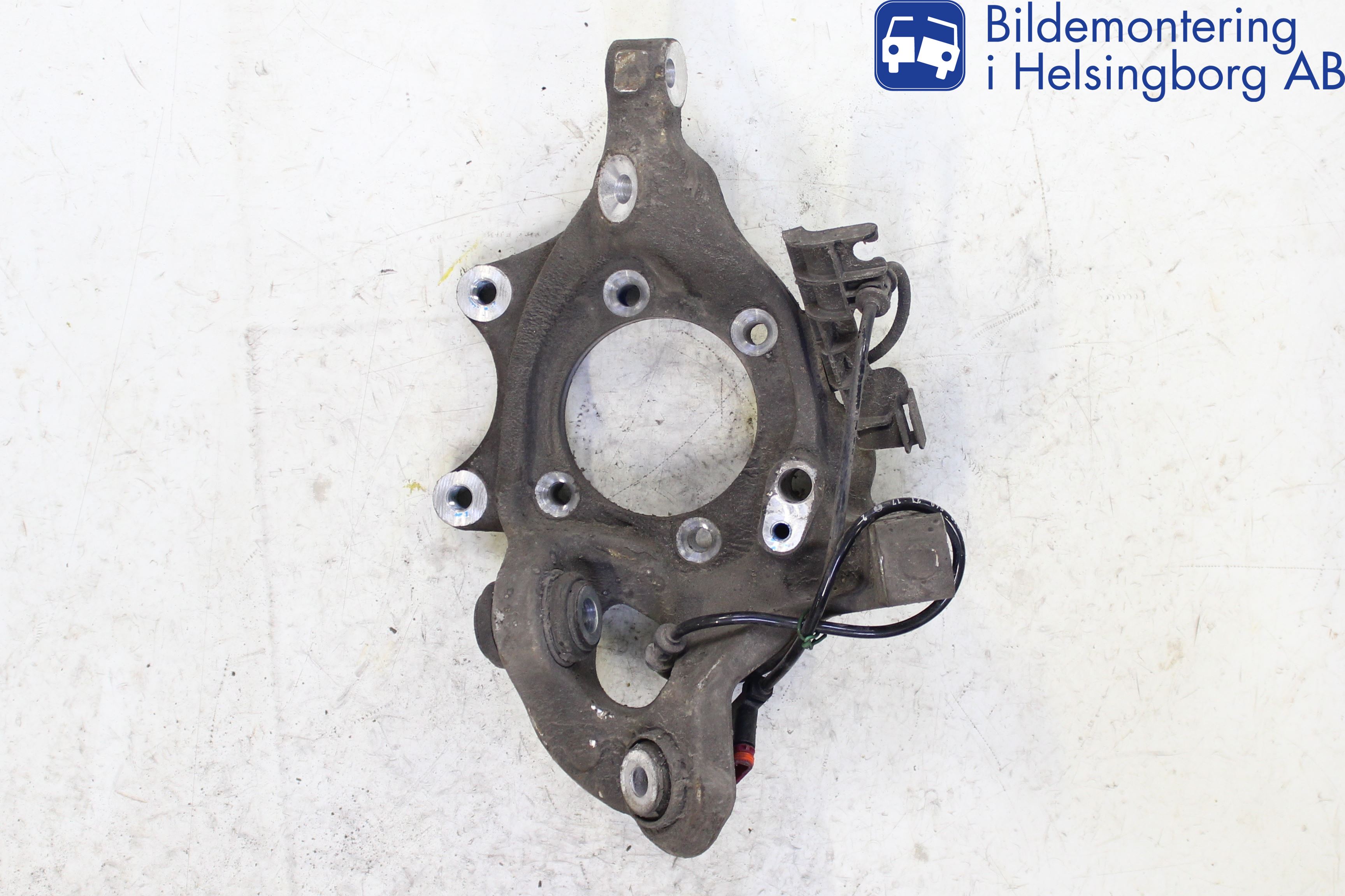 Mercedes-Benz MB E-KLASS (W212) 09-16 Spindel Vb