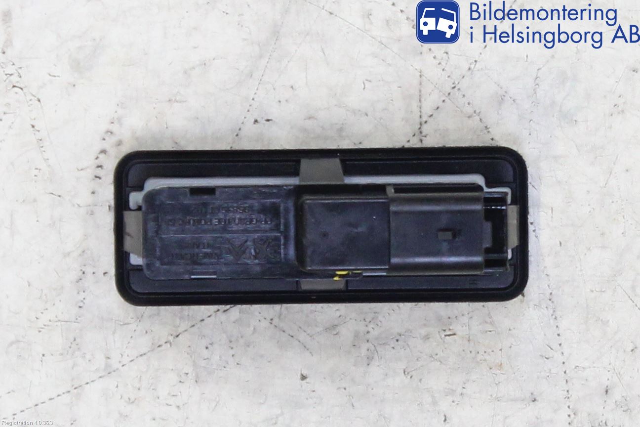 Peugeot 3008 17-24 Bakluke Handtak Ytre