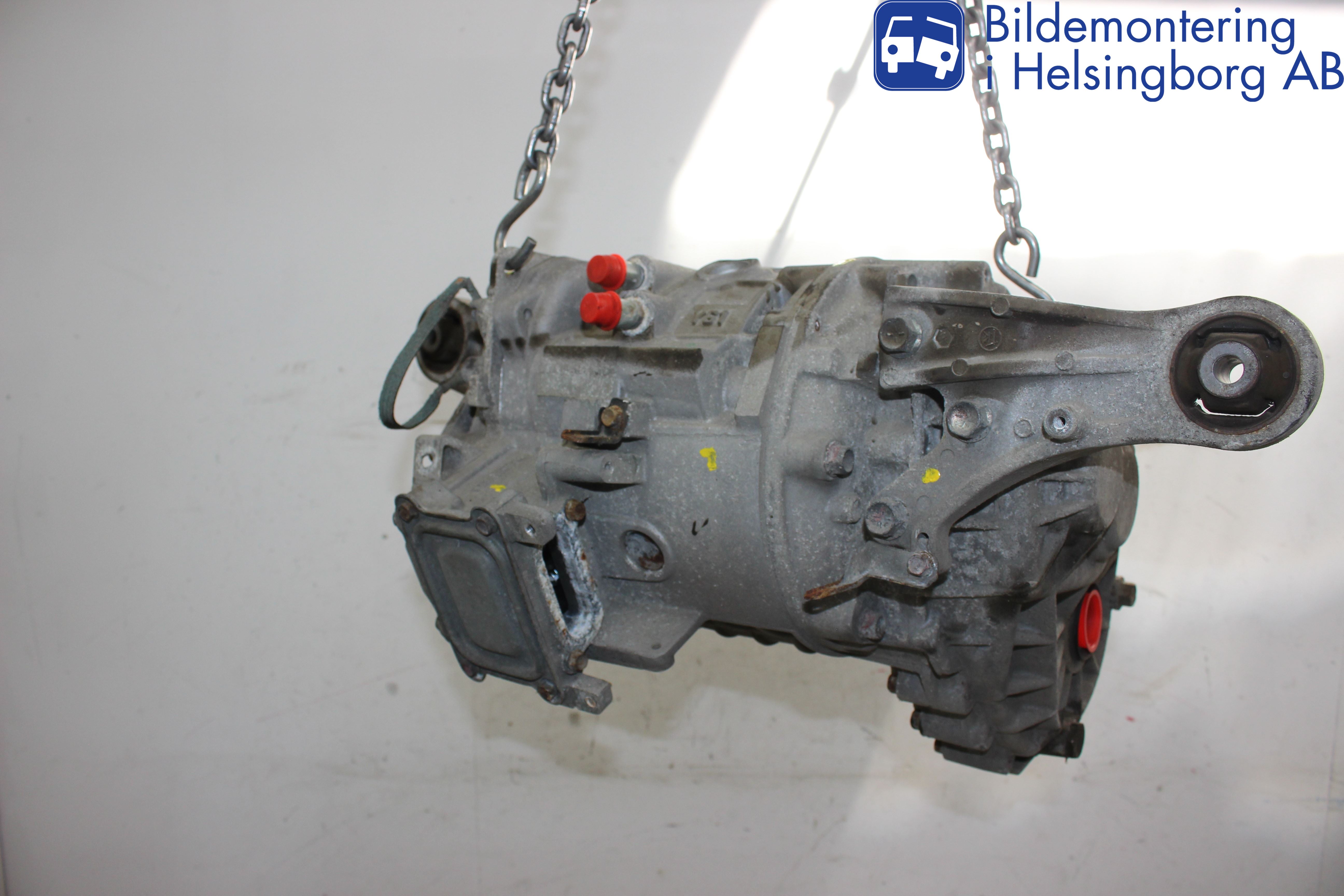 Mitsubishi OUTLANDER 13-21 Bakaksel Kardang Bak -Diff