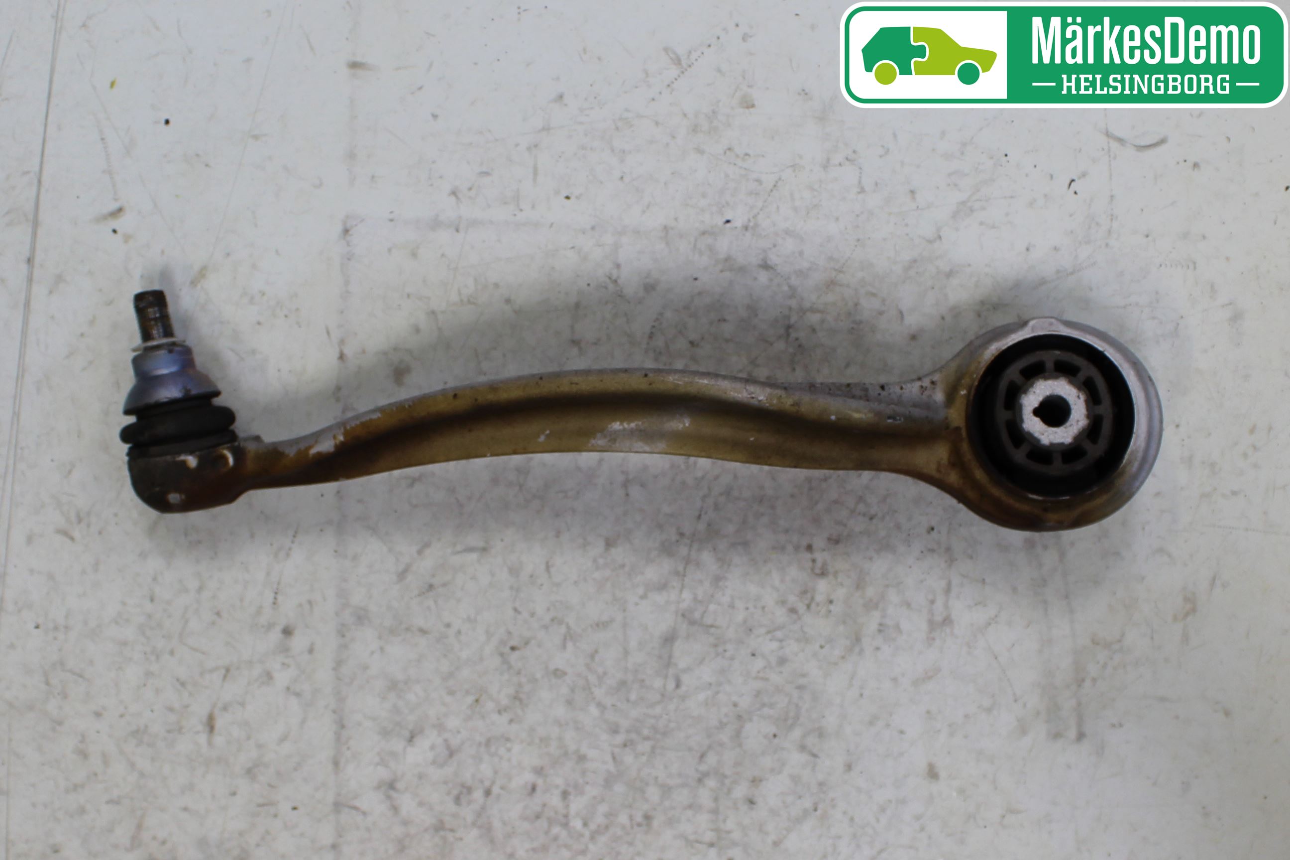 Mercedes-Benz MB C-KLASS (W205) 14-21 Bærearm Foran Venstre Nedre