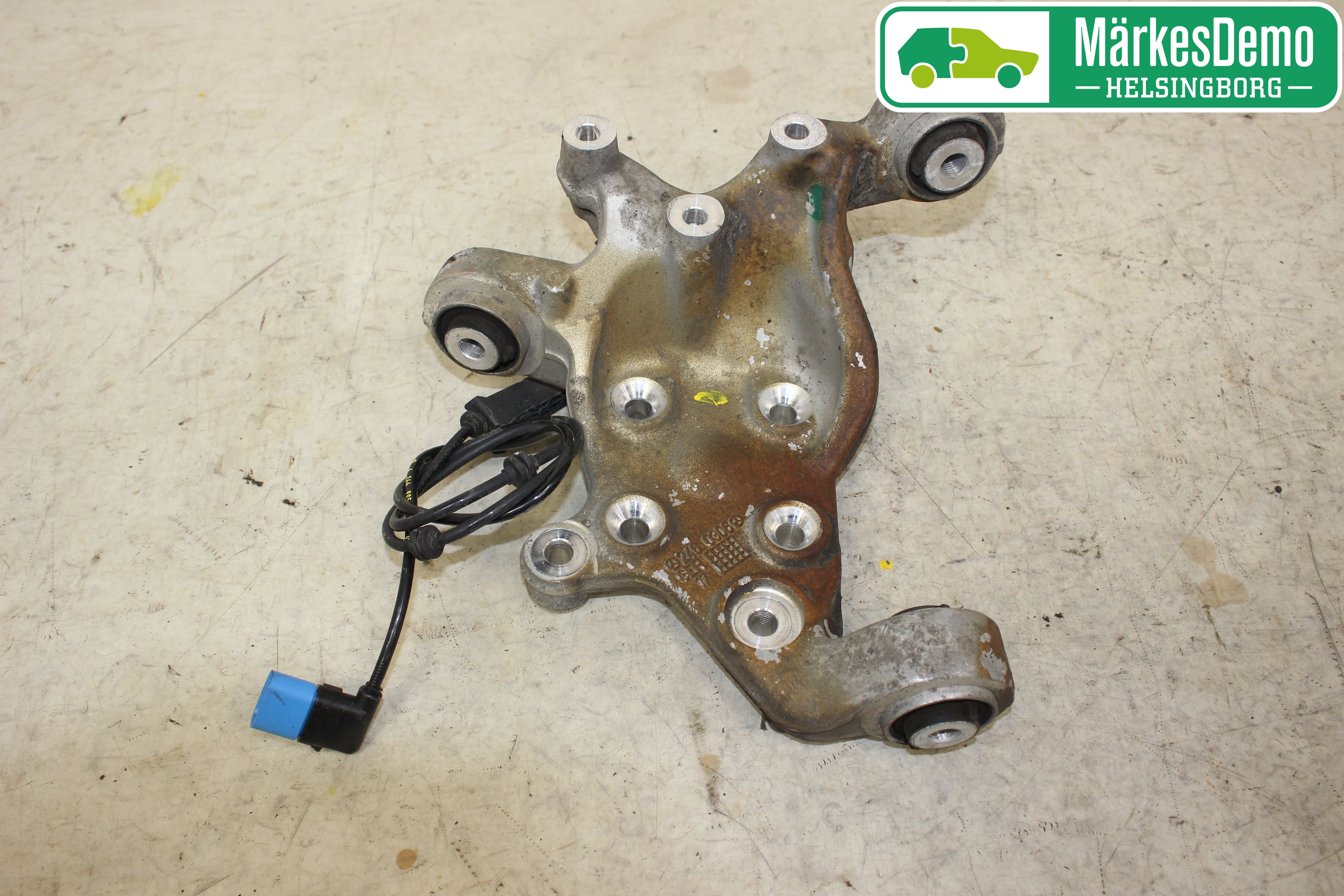 Mercedes-Benz MB CLA-KLASS (C117/X117) 13-19 Spindel Vb