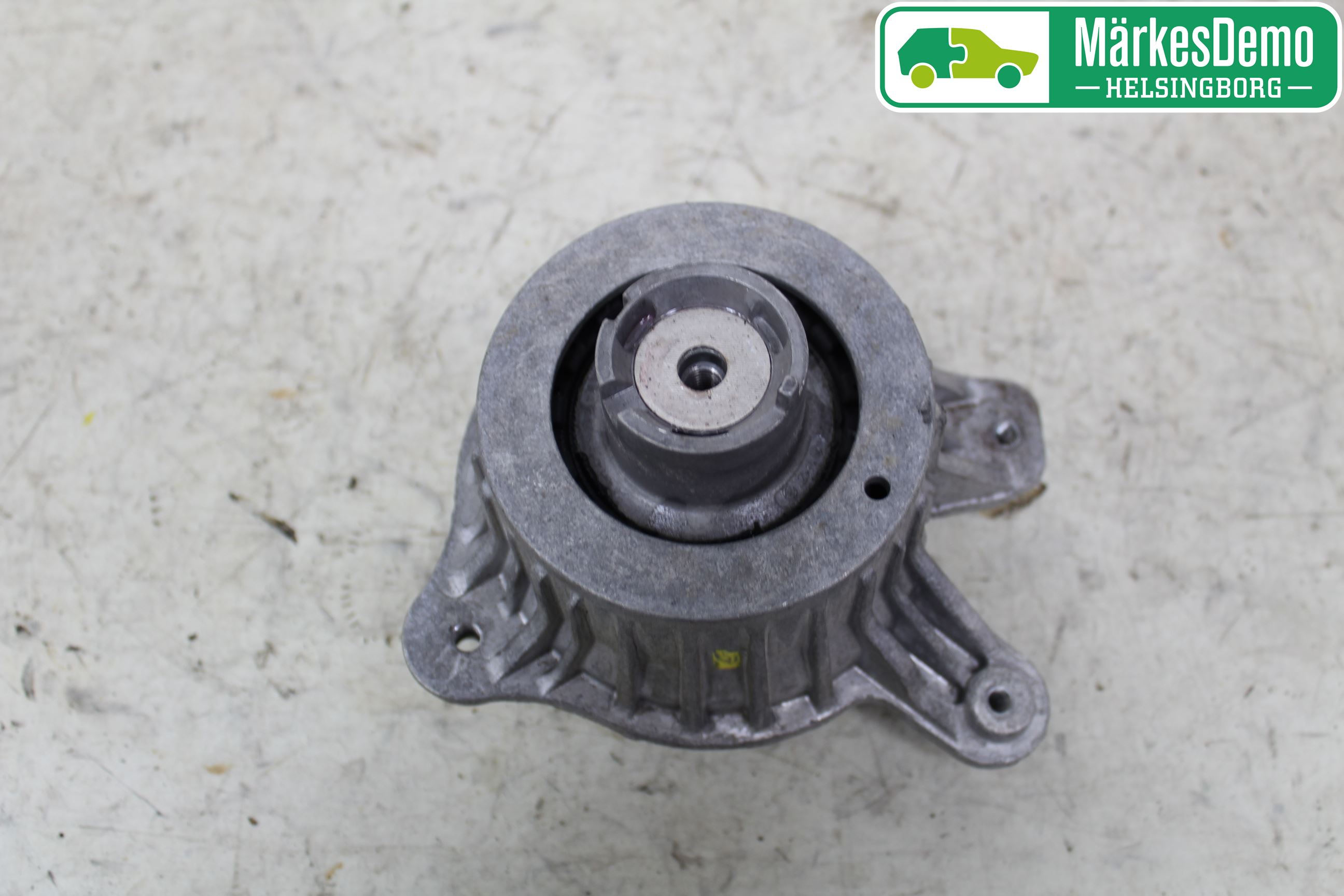 Mercedes-Benz MB E-KLASS (W213) 16-23 Motor Feste Gummi