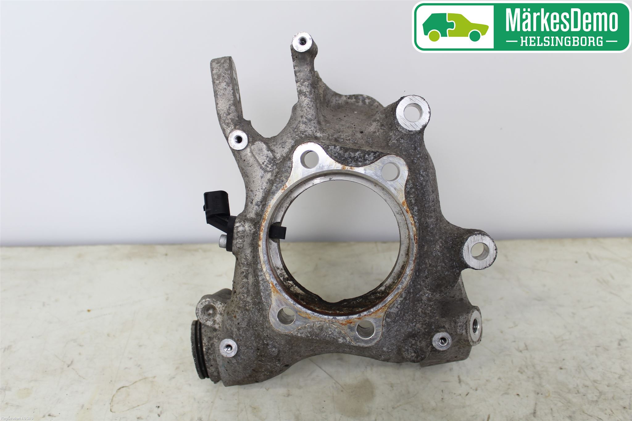 Audi A8/S8 4H 10-17 Spindel Hb