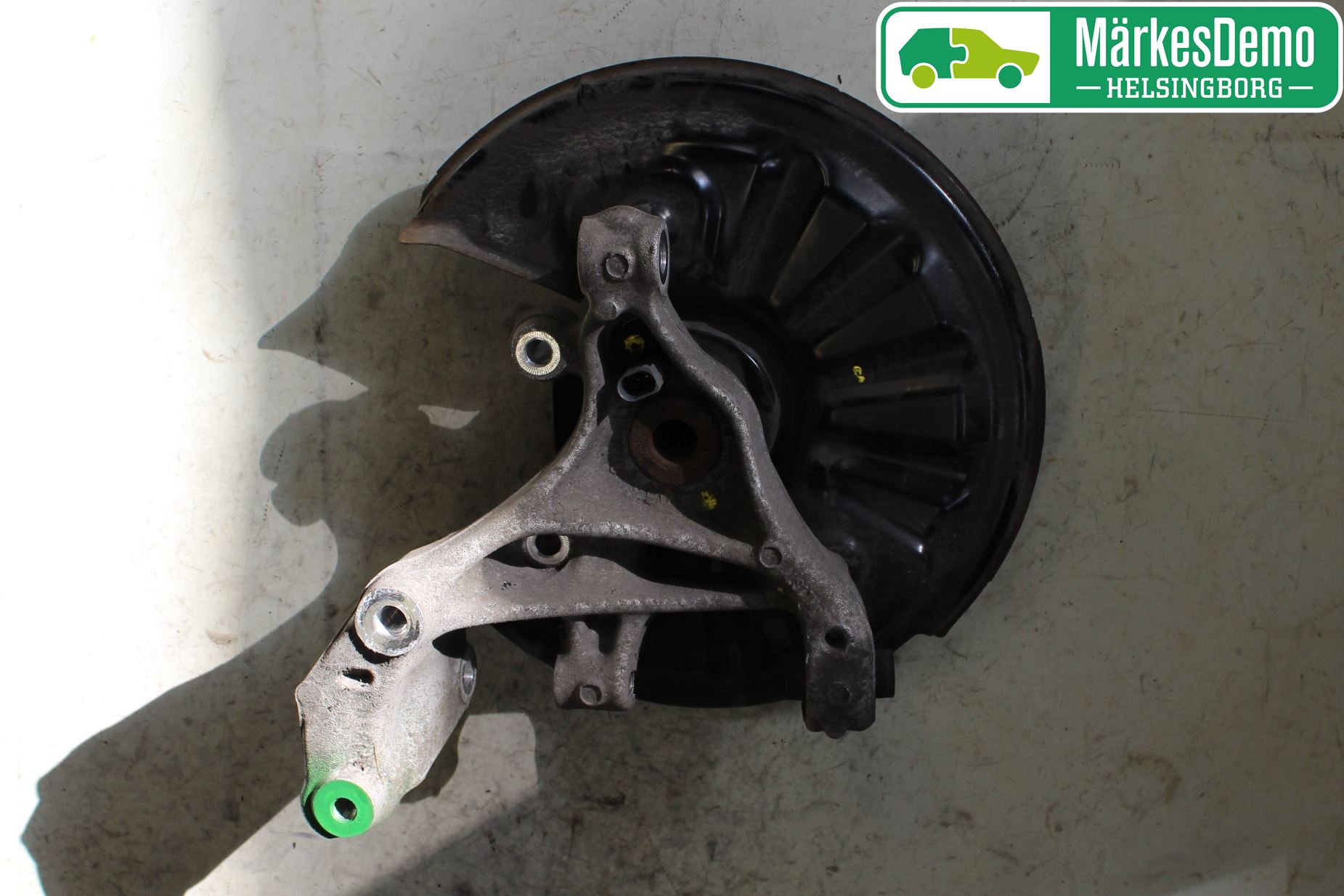 Volkswagen VW PASSAT 15-19 Spindel Hb