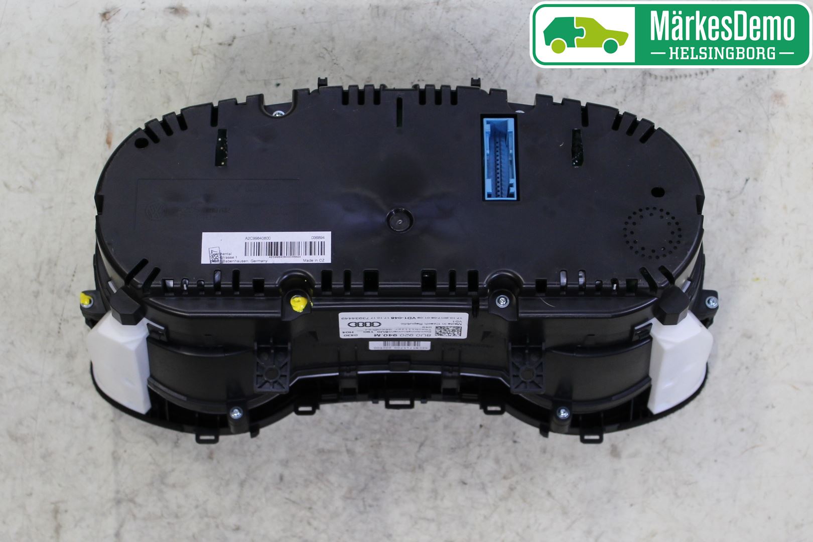 Audi Q3 8U 12-18 Instr Kombinert