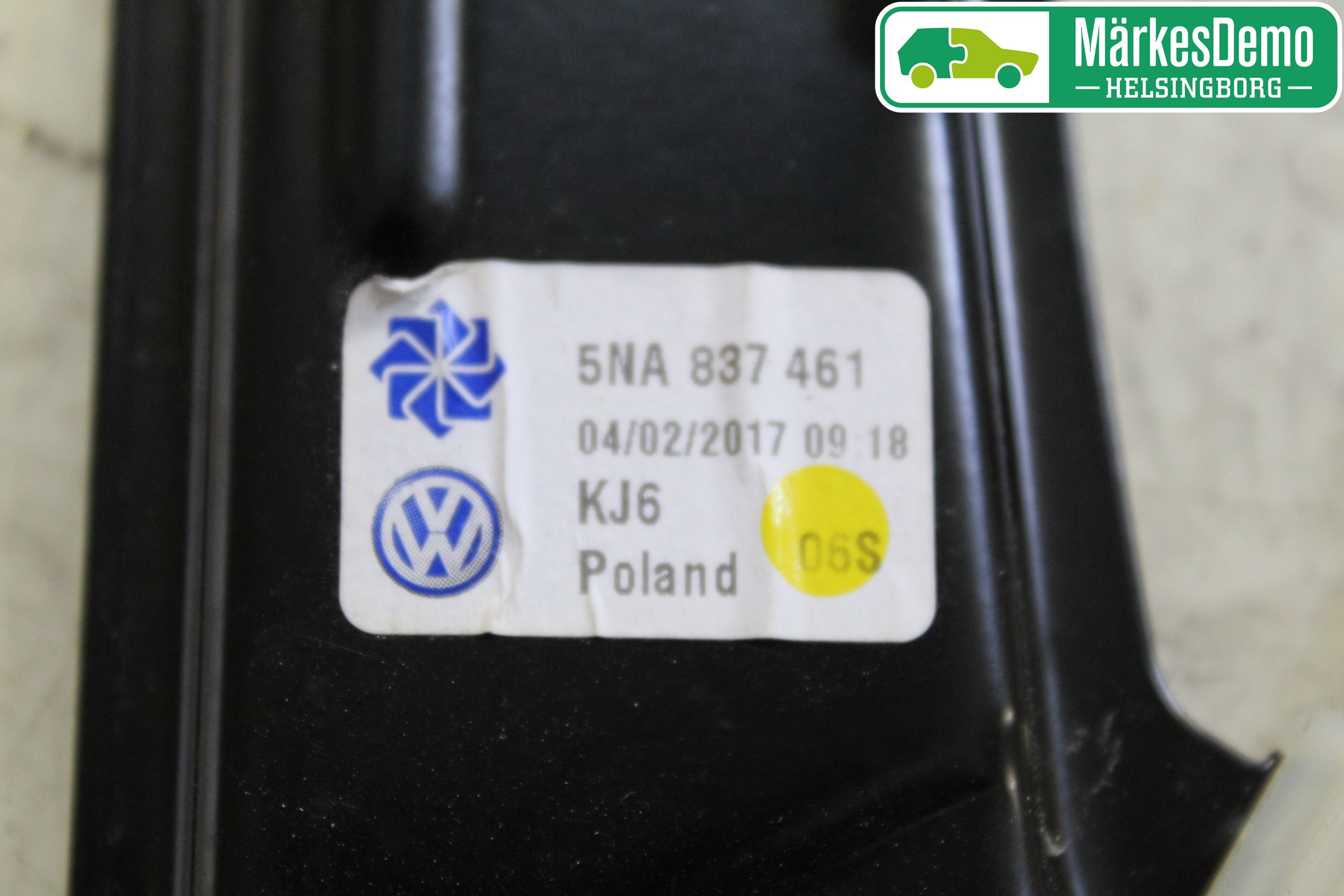 Volkswagen VW TIGUAN 16-24 Vindusheis