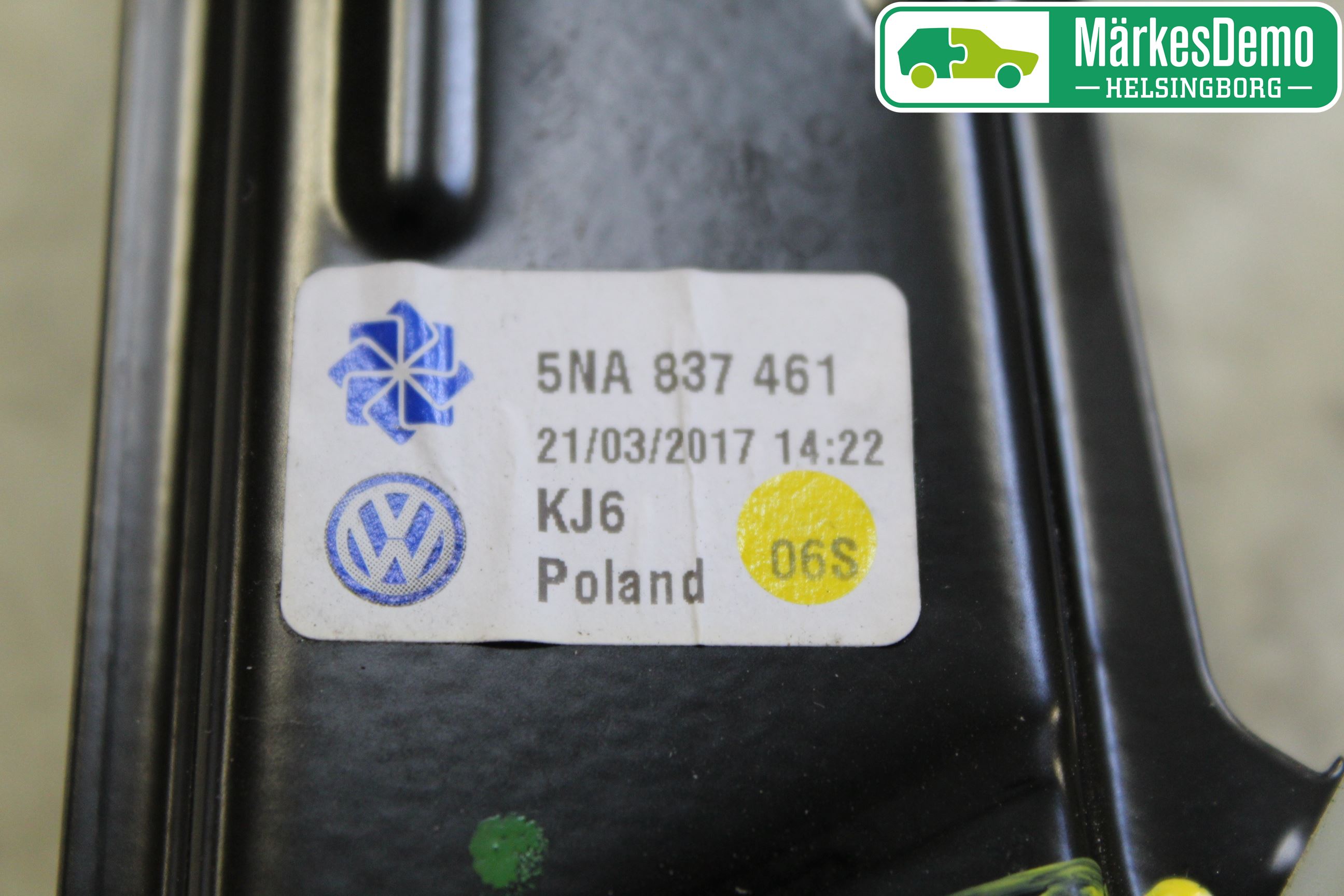 Volkswagen VW TIGUAN 16-24 Vindusheis