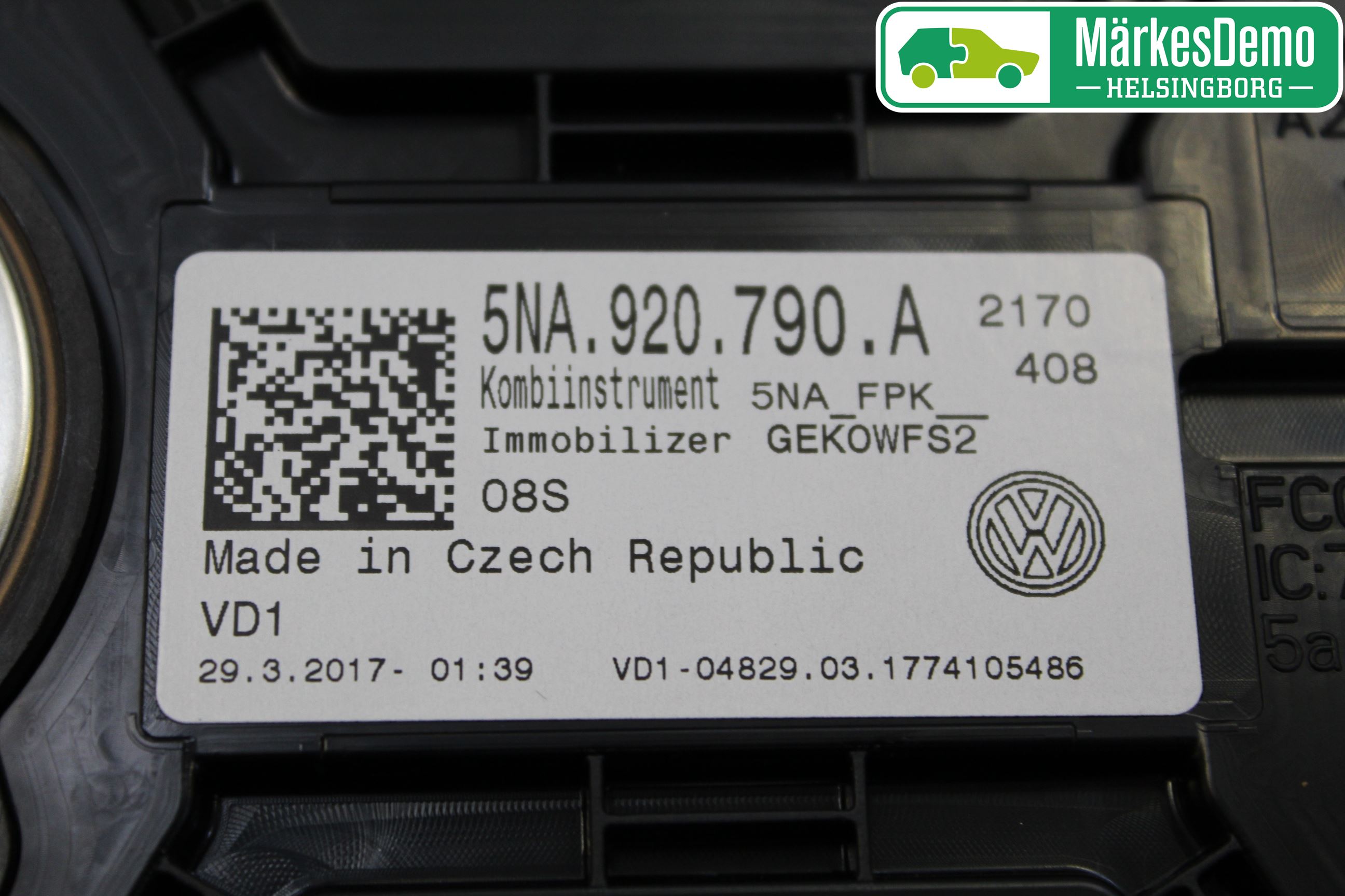 Volkswagen VW TIGUAN 16-24 Instr Kombinert