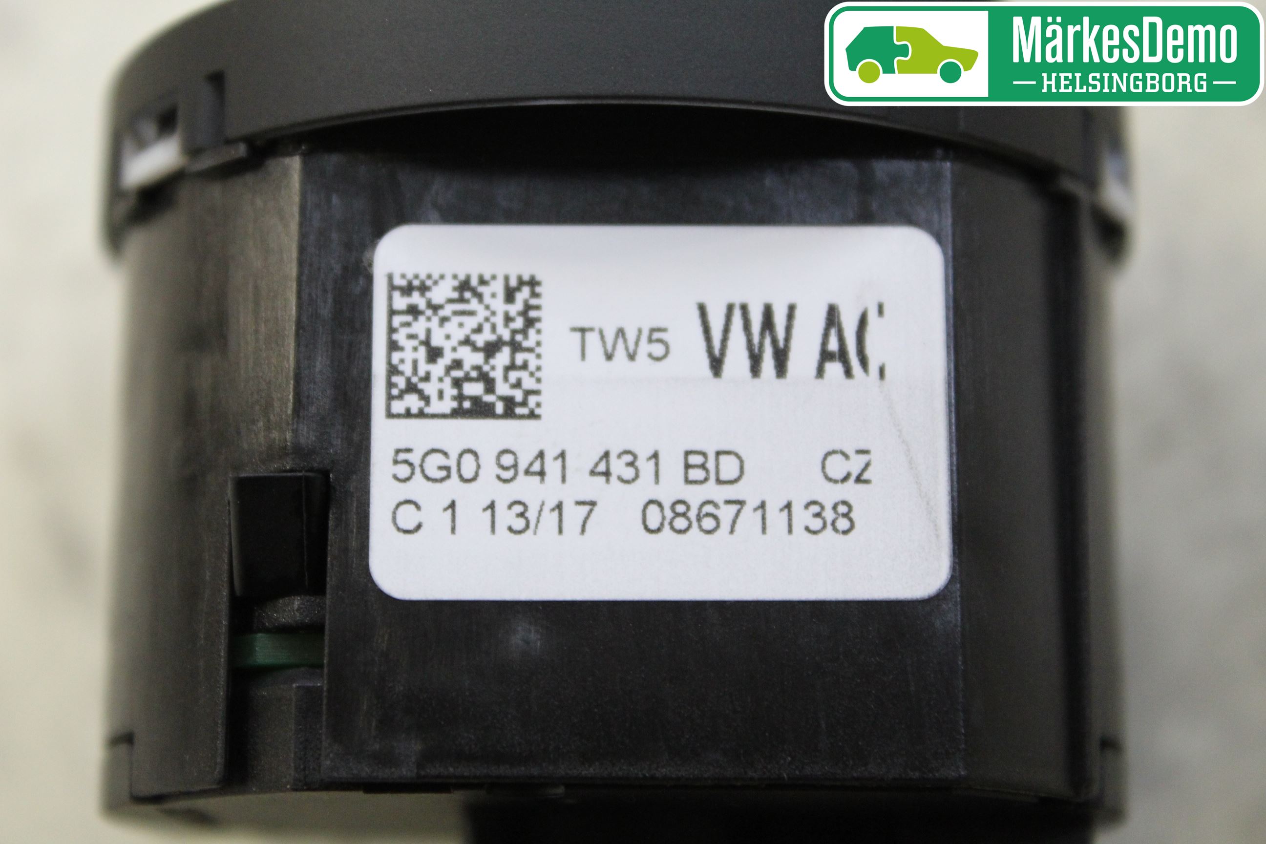 Volkswagen VW TIGUAN 16-24 Bryter Hovedlys