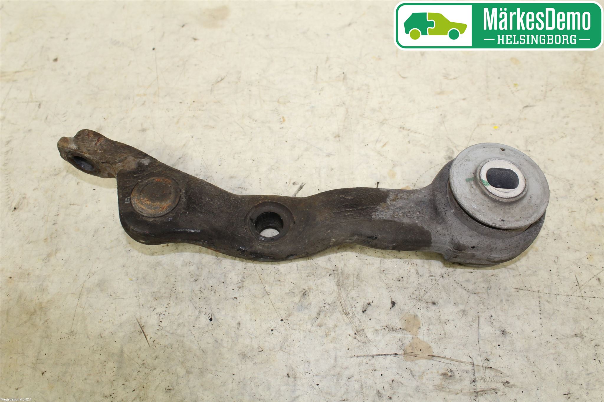 Mercedes-Benz MB SL-KLASS (R230) 00-11 Bærearm Foran Venstre Nedre