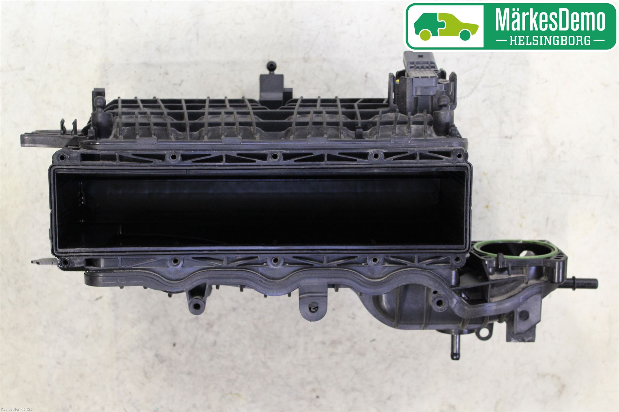 Volkswagen VW POLO 10-17 Innsugningsmanifold