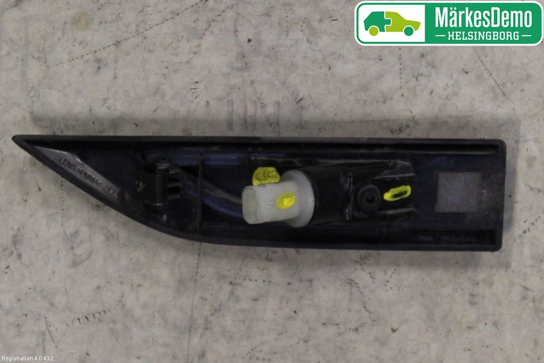 Volkswagen VW TRANSP/CARAVELLE (T6) 16-22 Blinklykt Side Høyre