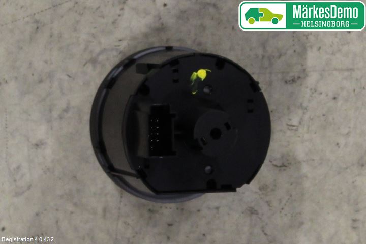 Volkswagen VW TRANSP/CARAVELLE (T6) 16-22 Bryter Hovedlys