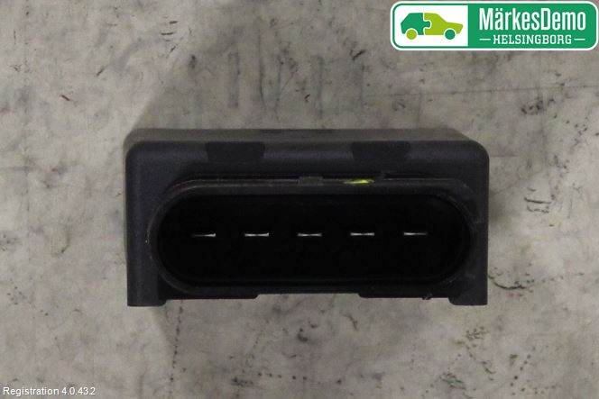 Volkswagen VW POLO VI 18->> Styreenhet Drivstoffpumpe