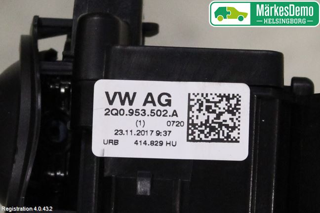 Volkswagen VW POLO VI 18->> Bryter Ratt Kombi H Og V