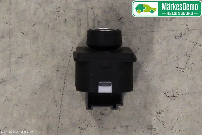 Volkswagen VW POLO VI 18->> Bryter Speil