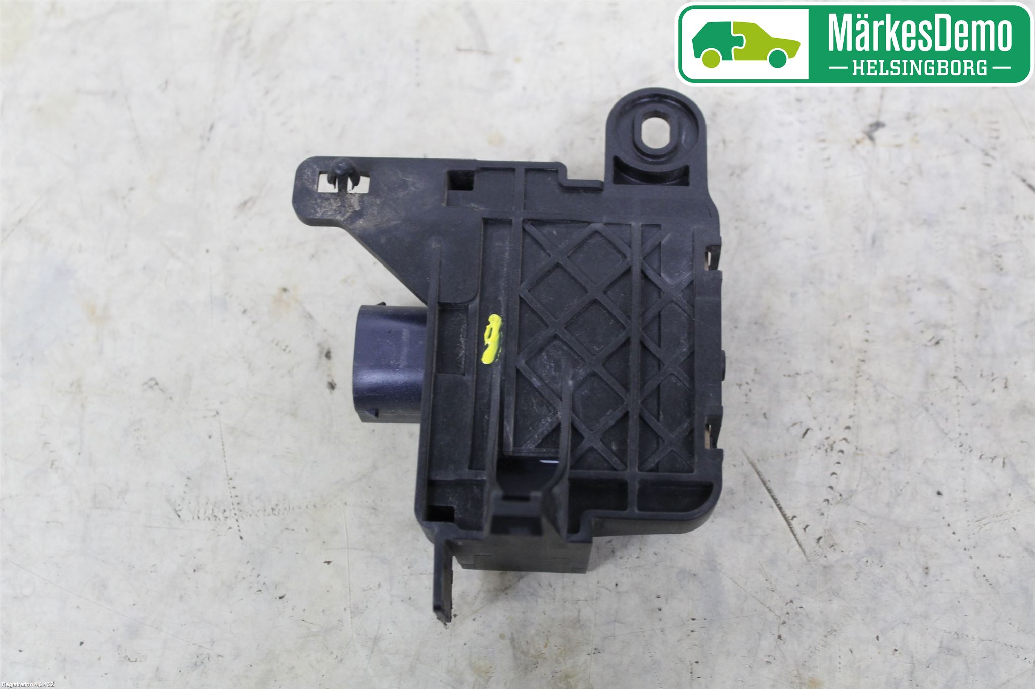 Volkswagen VW PASSAT 15-19 Sensor Kollisjonsbeskyttelse