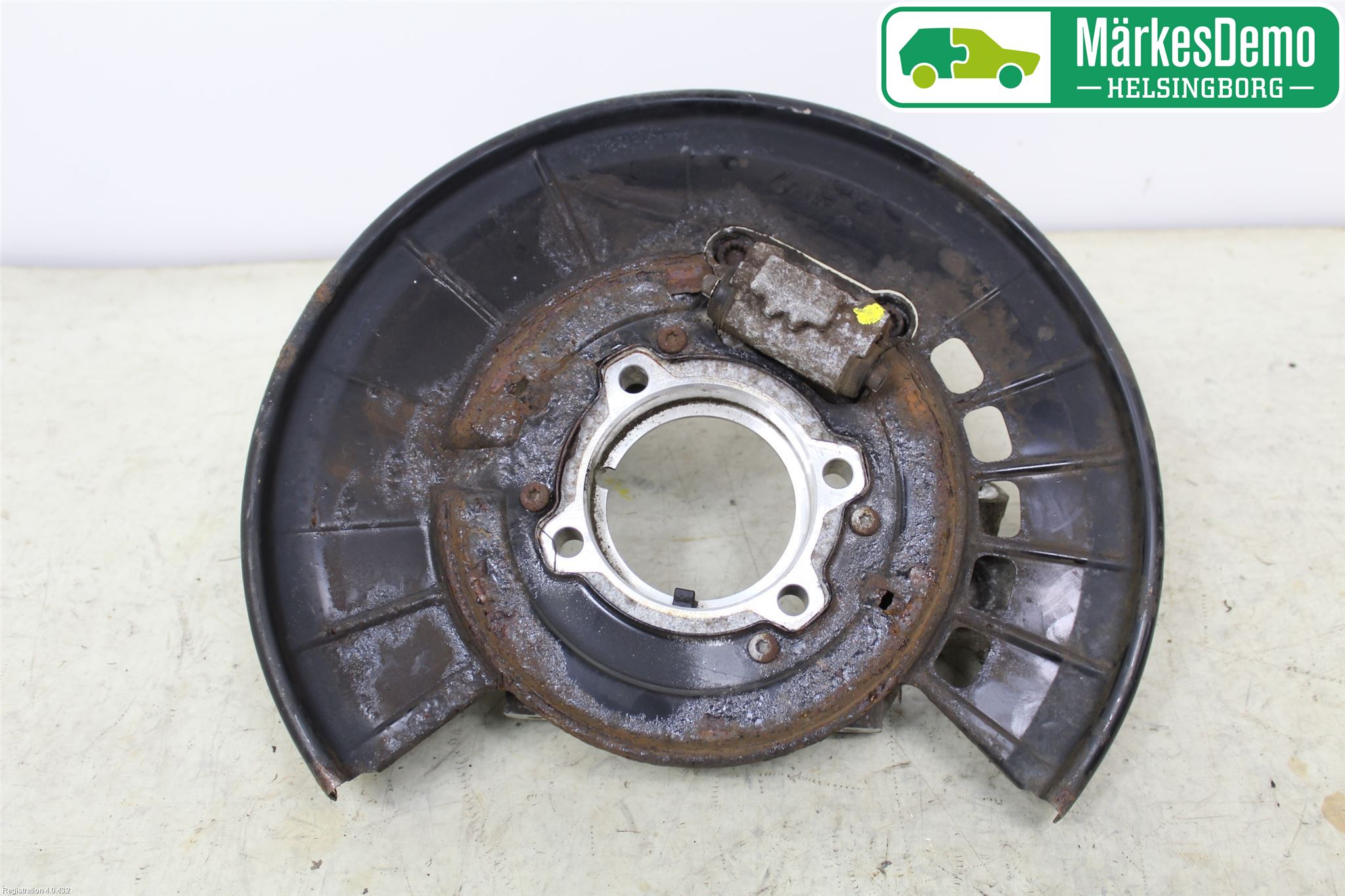 Volkswagen VW TOUAREG 7P 11-18 Spindel Hb