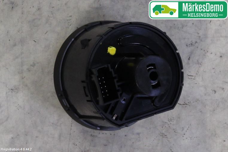 Volkswagen VW GOLF / E-GOLF VII 13-20 Bryter Hovedlys