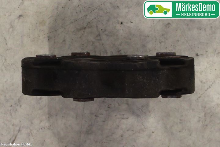Mercedes-Benz MB C-KLASS (W205) 14-21 Mellomaksel Gummiledd