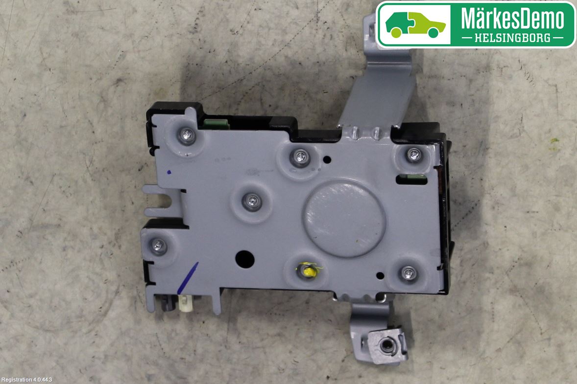 Audi A3/S3 05-13 Stereo Antenneforsterker