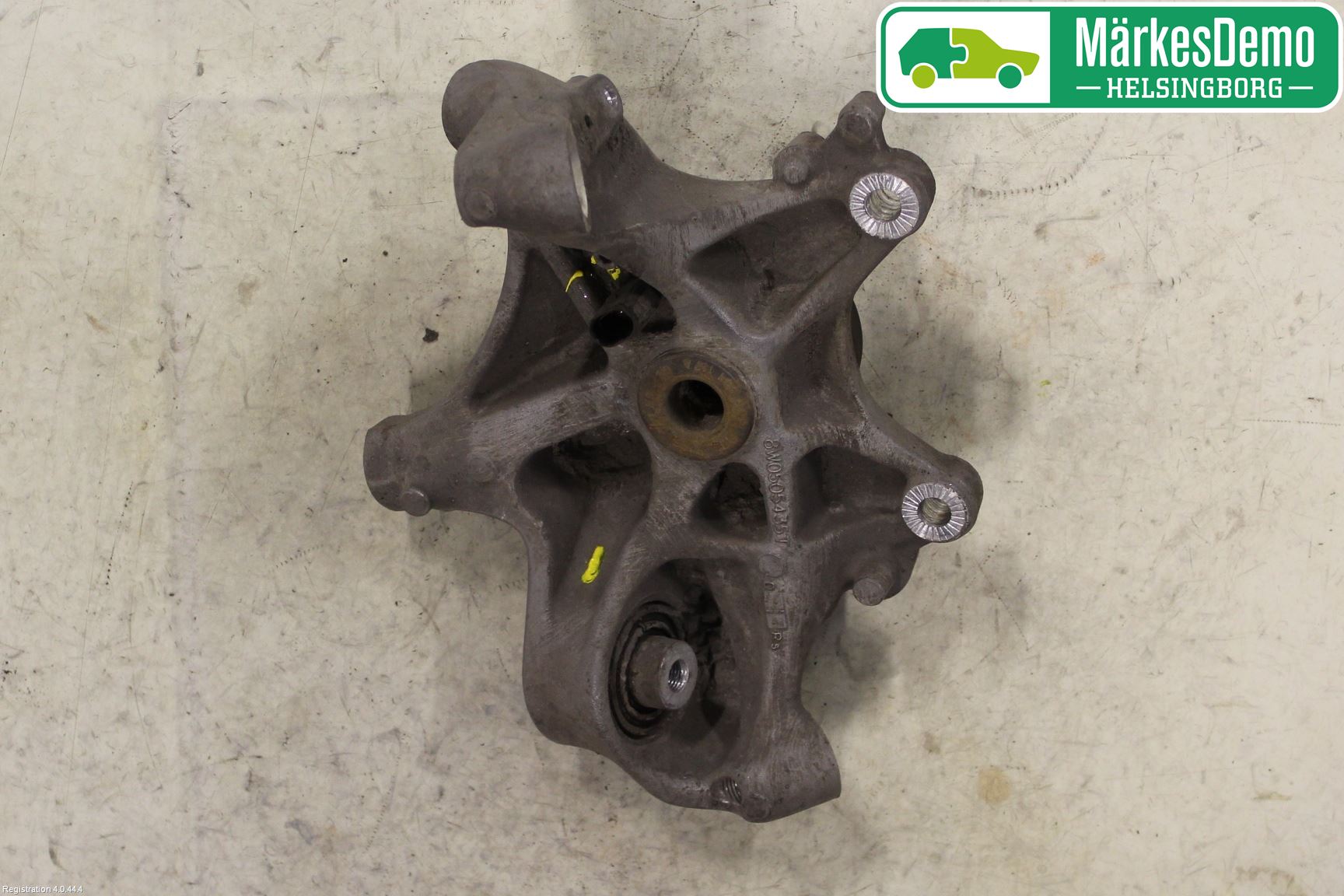 Audi A4/S4 B9 16-19 Spindel Vb