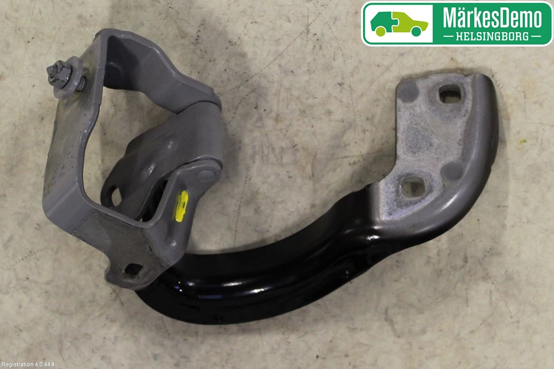 Audi A4/S4 B9 16-19 Bakluke Hengsel Venstre