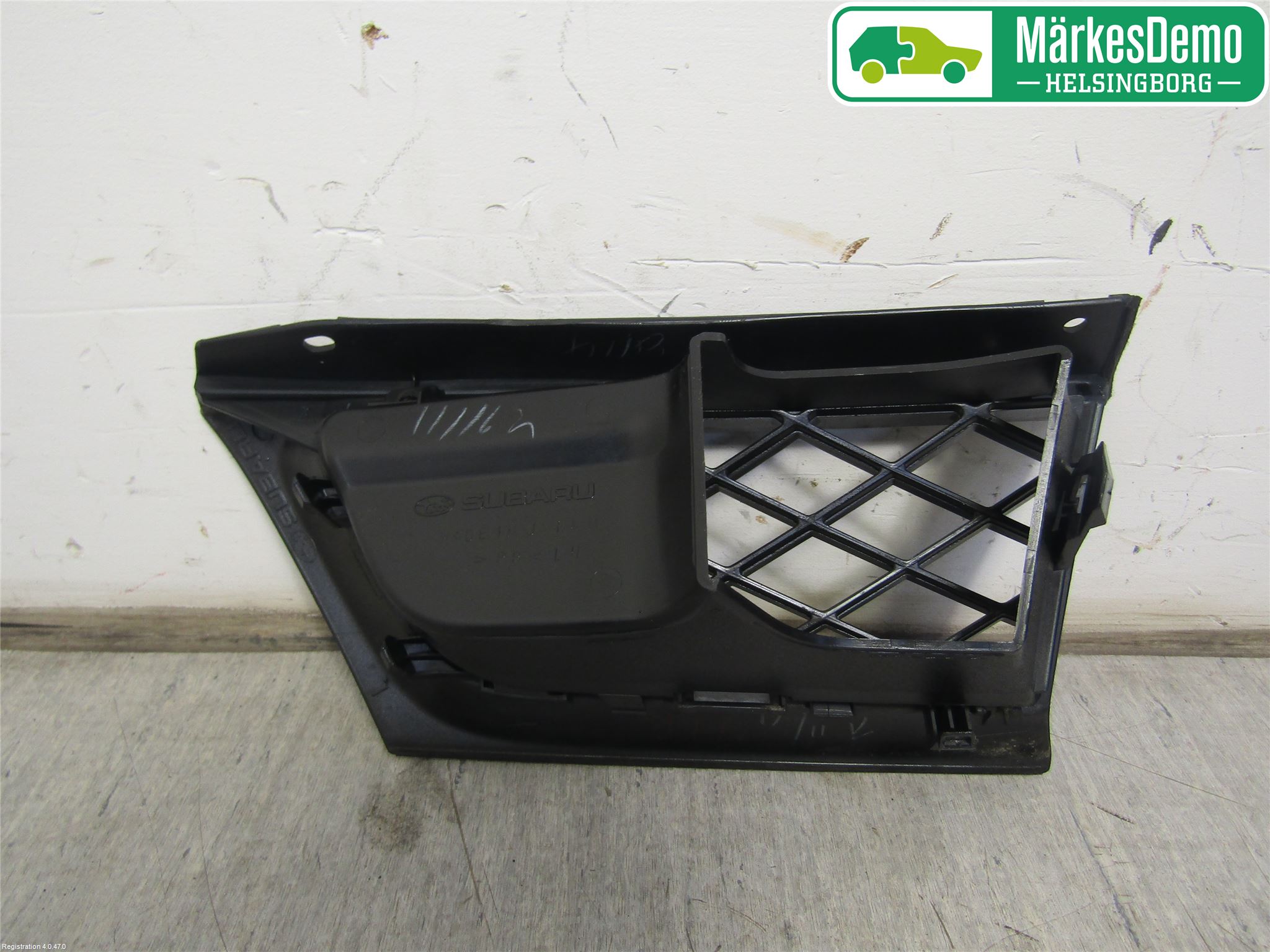 Subaru IMPREZA II  06-07 Grilldel Høyre