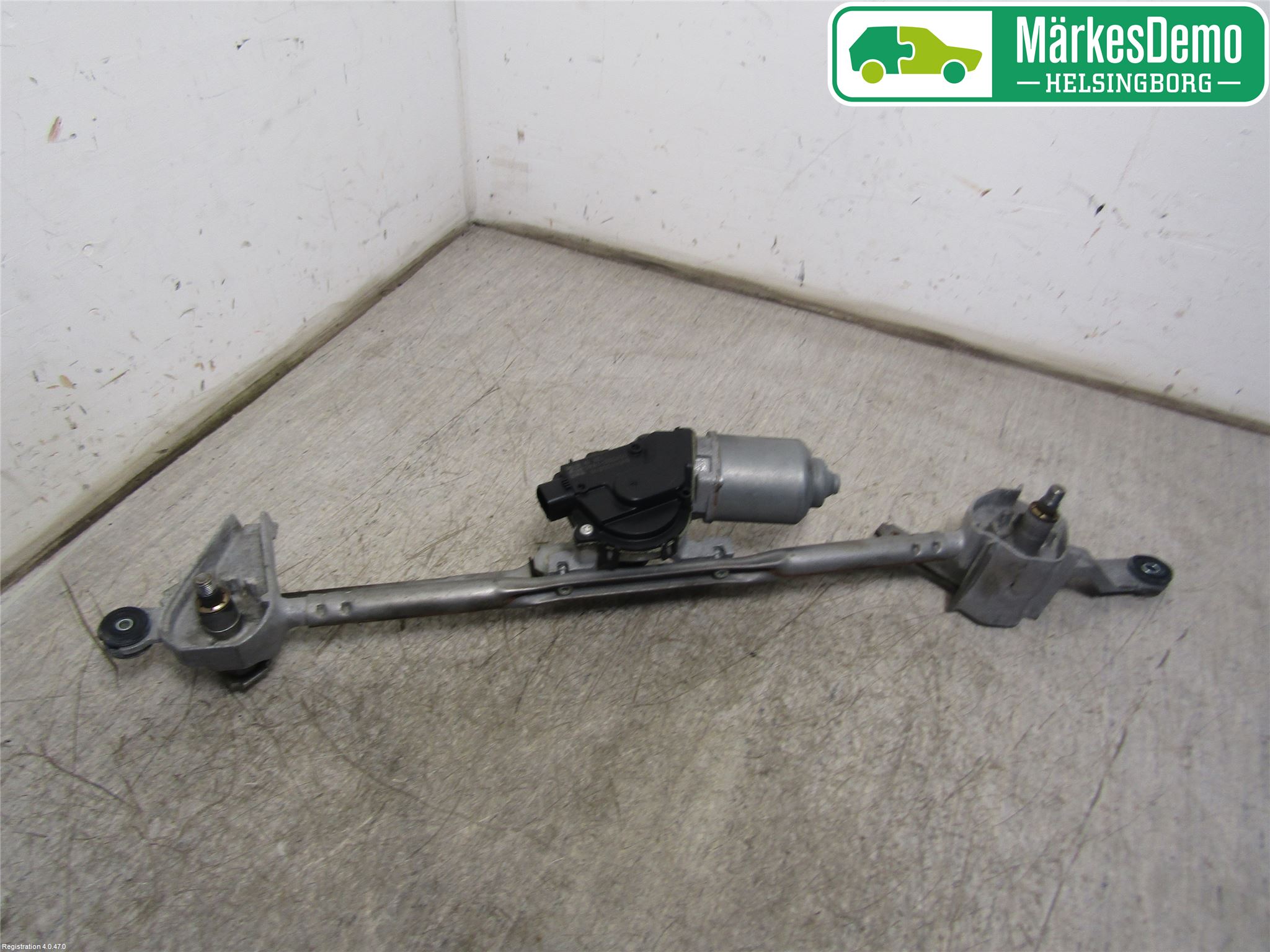 Subaru FORESTER SH  08-13 Viskermotor Frontrute