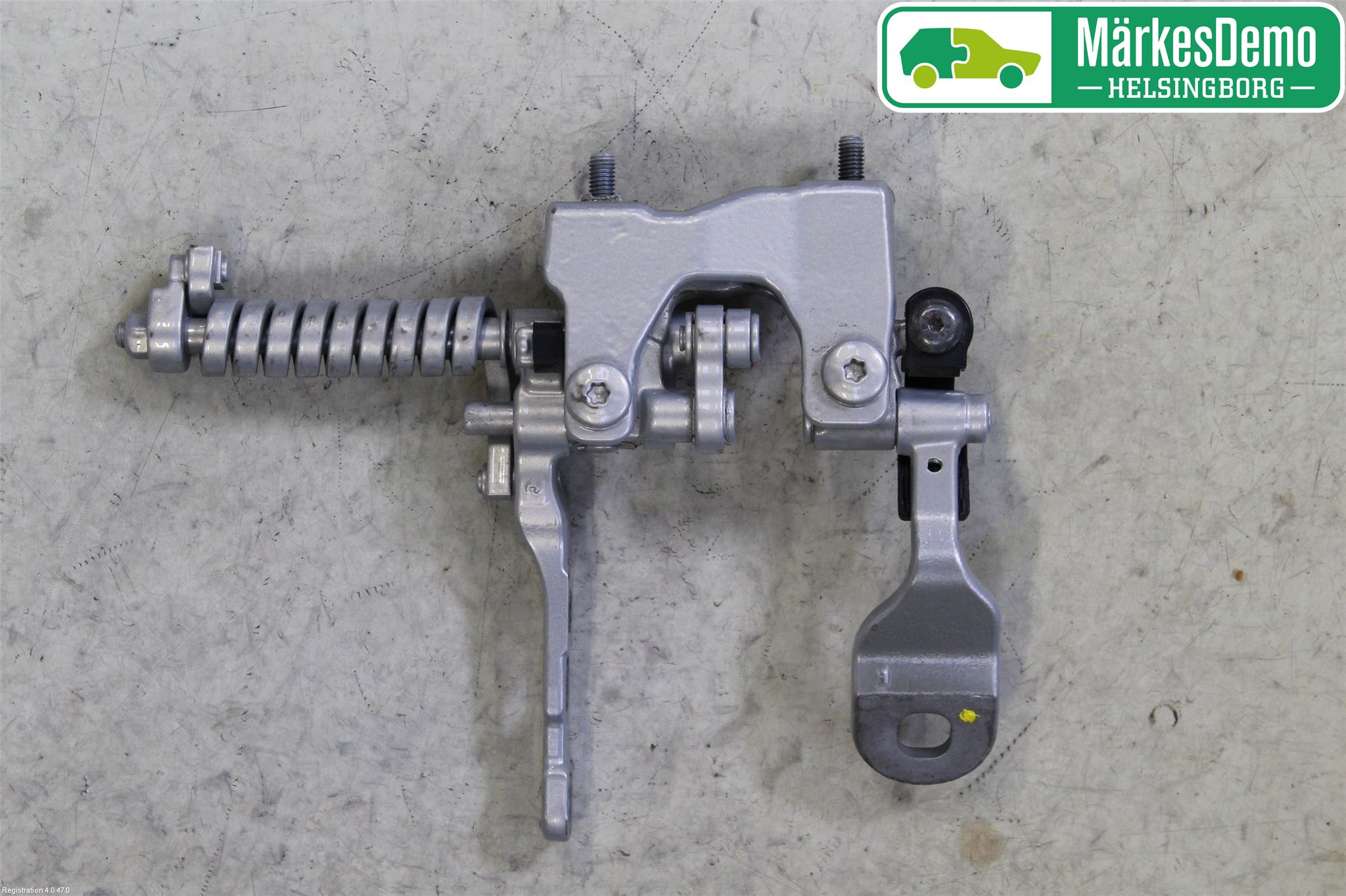 BMW 3 F30/F31/F80 12-19 Bakluke Hengsel Venstre