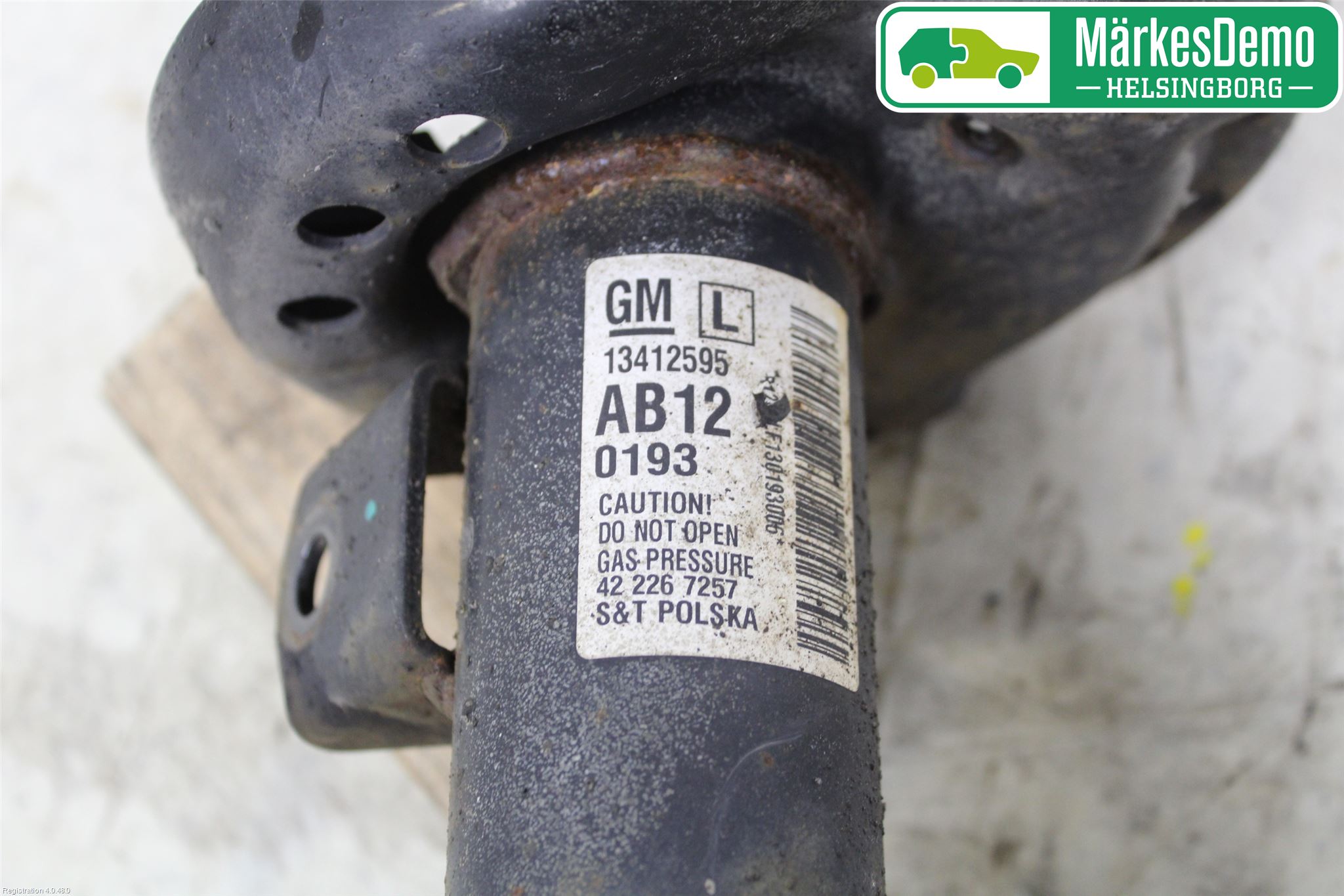 Opel ASTRA J 10-15 Fjærbein Foran Venstre